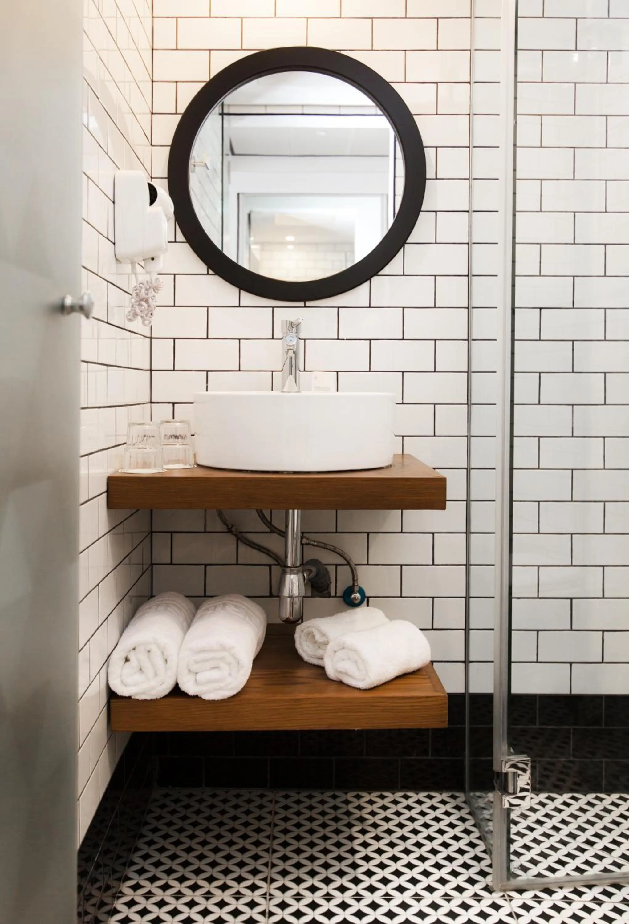 Bathroom in Prima Tel Aviv Hotel