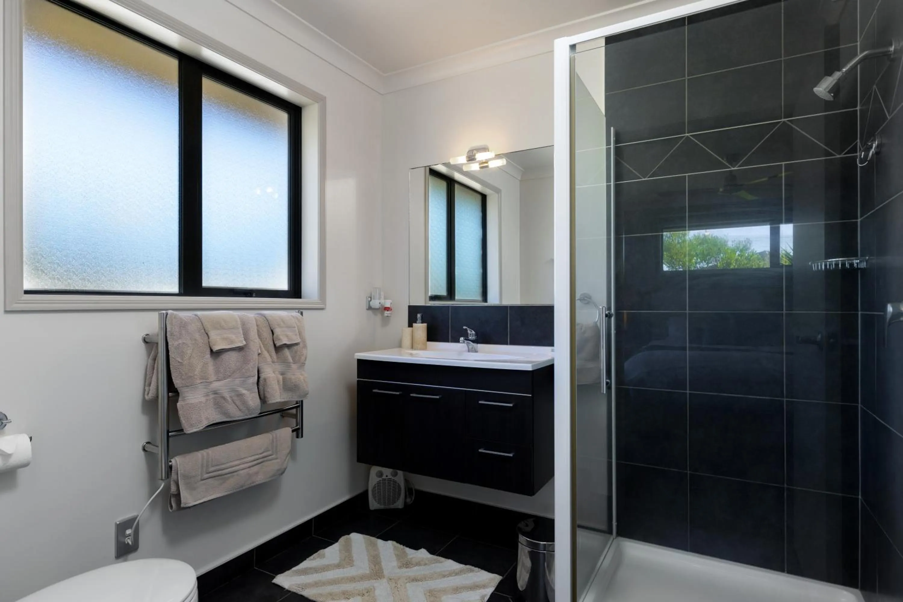 Shower in Ocean View Beachfront Apartment