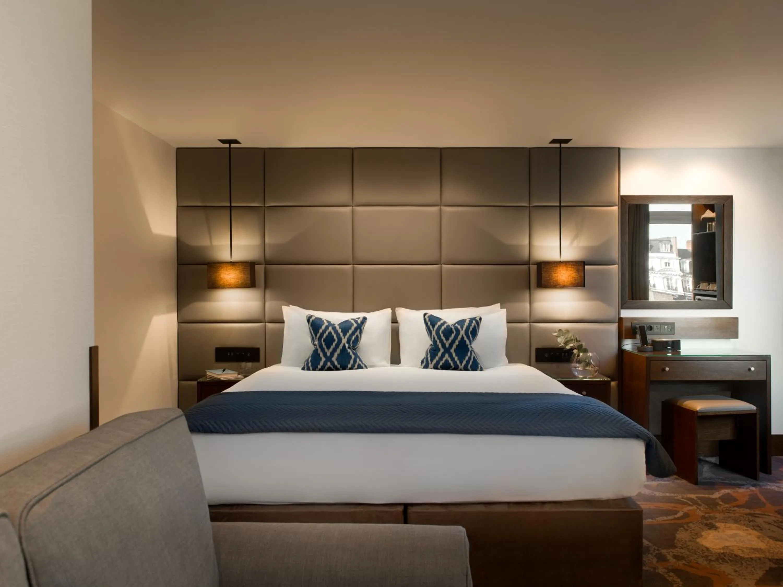 Bed in Montcalm Chilworth Townhouse, Paddington