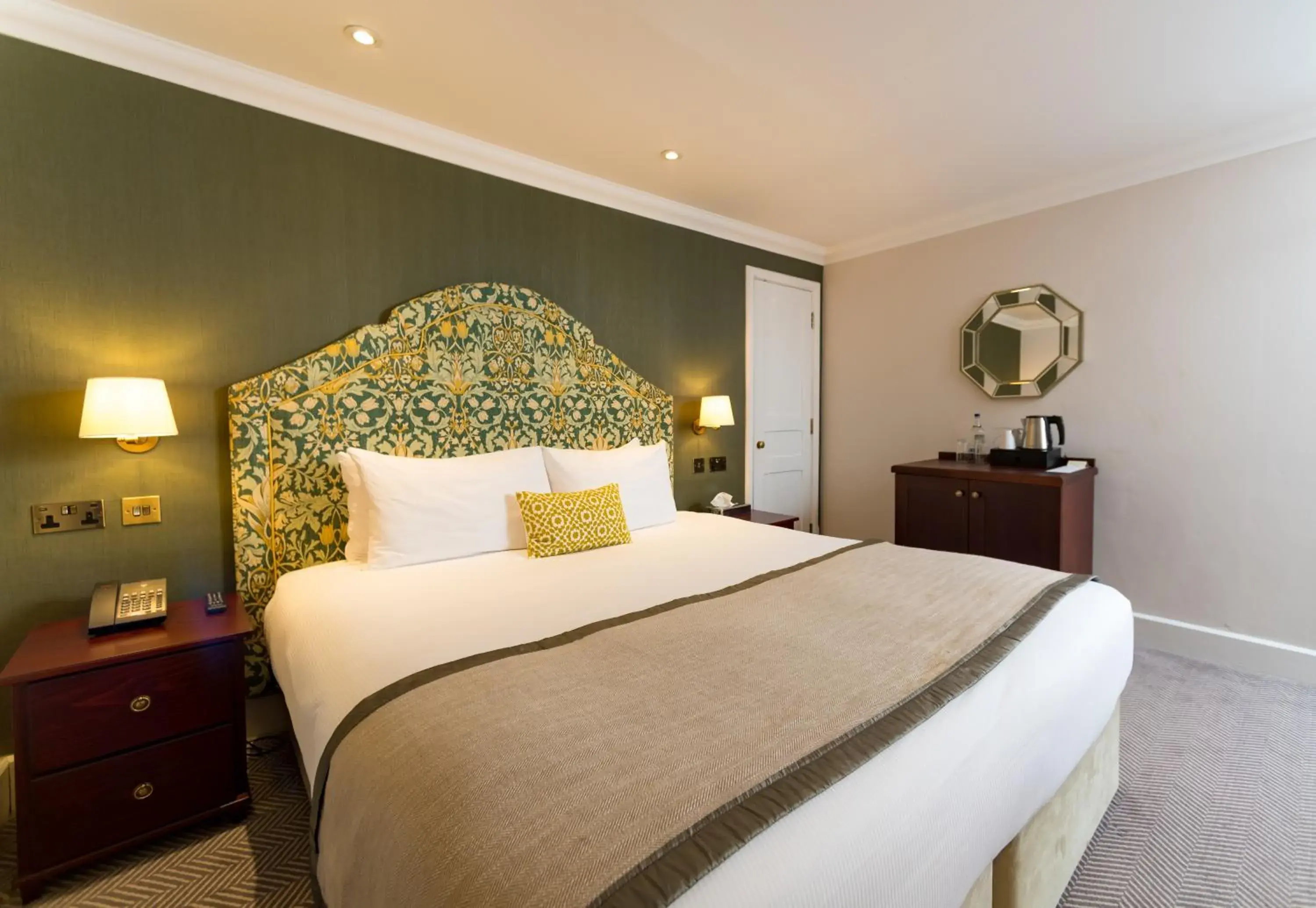 Superior Double Room in The Elvetham Hotel Superior Double Room in The Elvetham Hotel