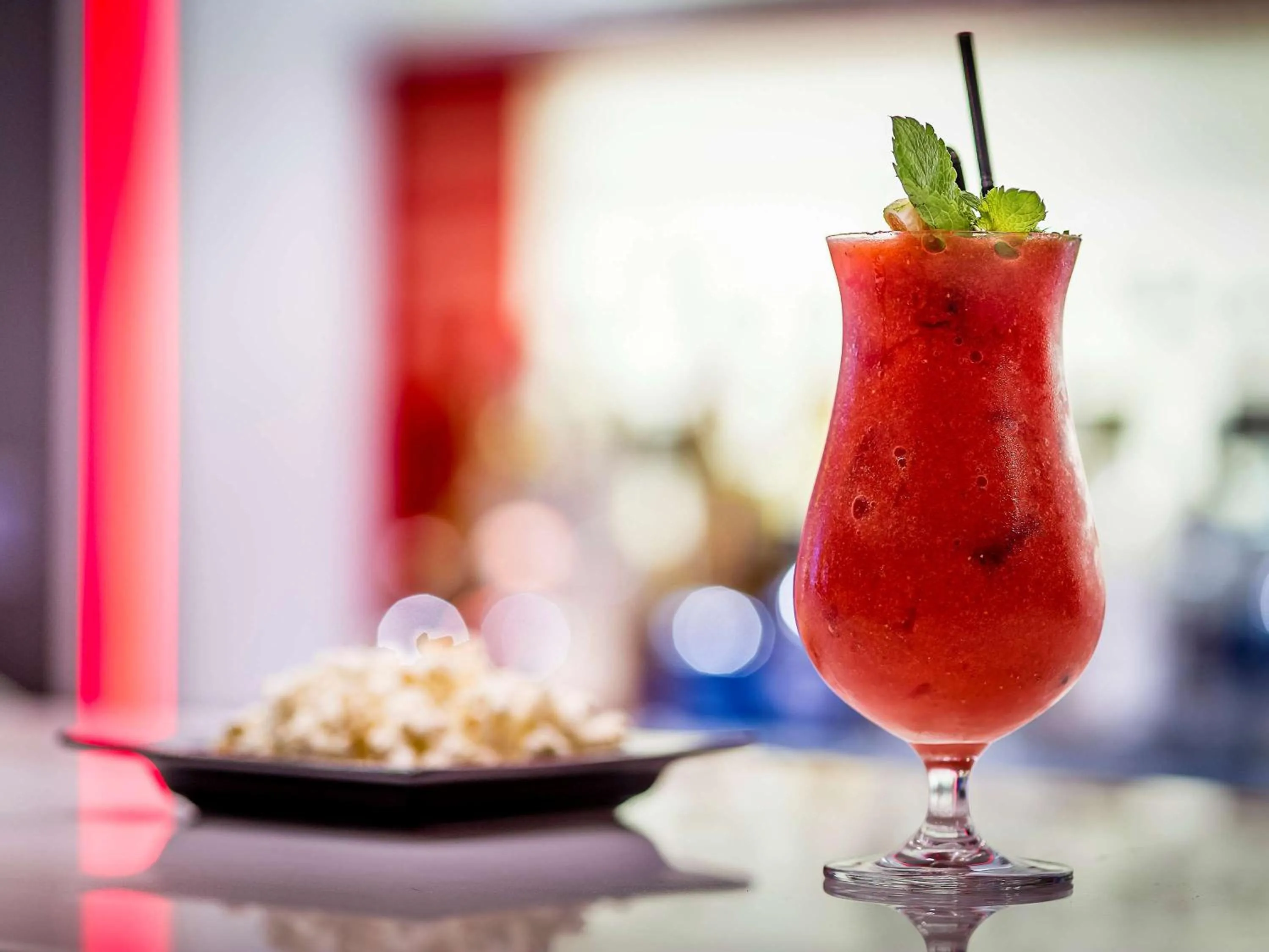 Lounge or bar in Pullman London St Pancras