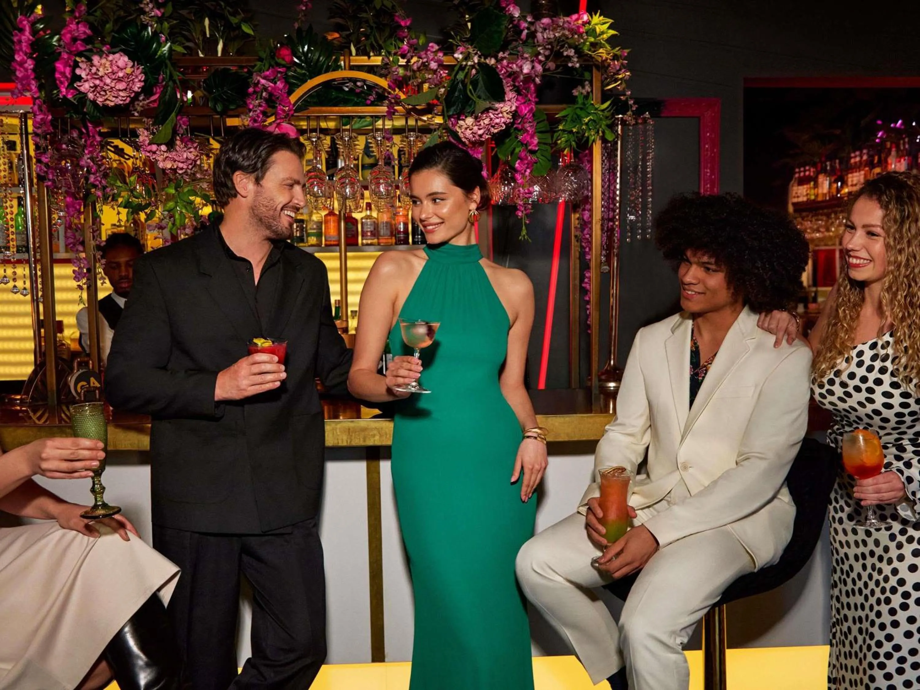 Lounge or bar in Pullman London St Pancras