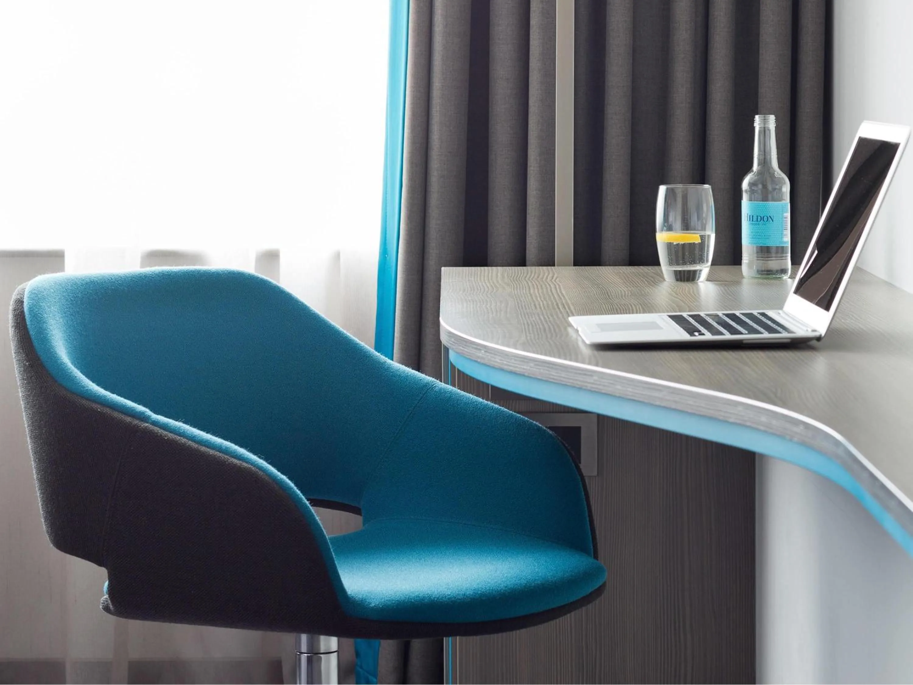 Bedroom in Pullman London St Pancras