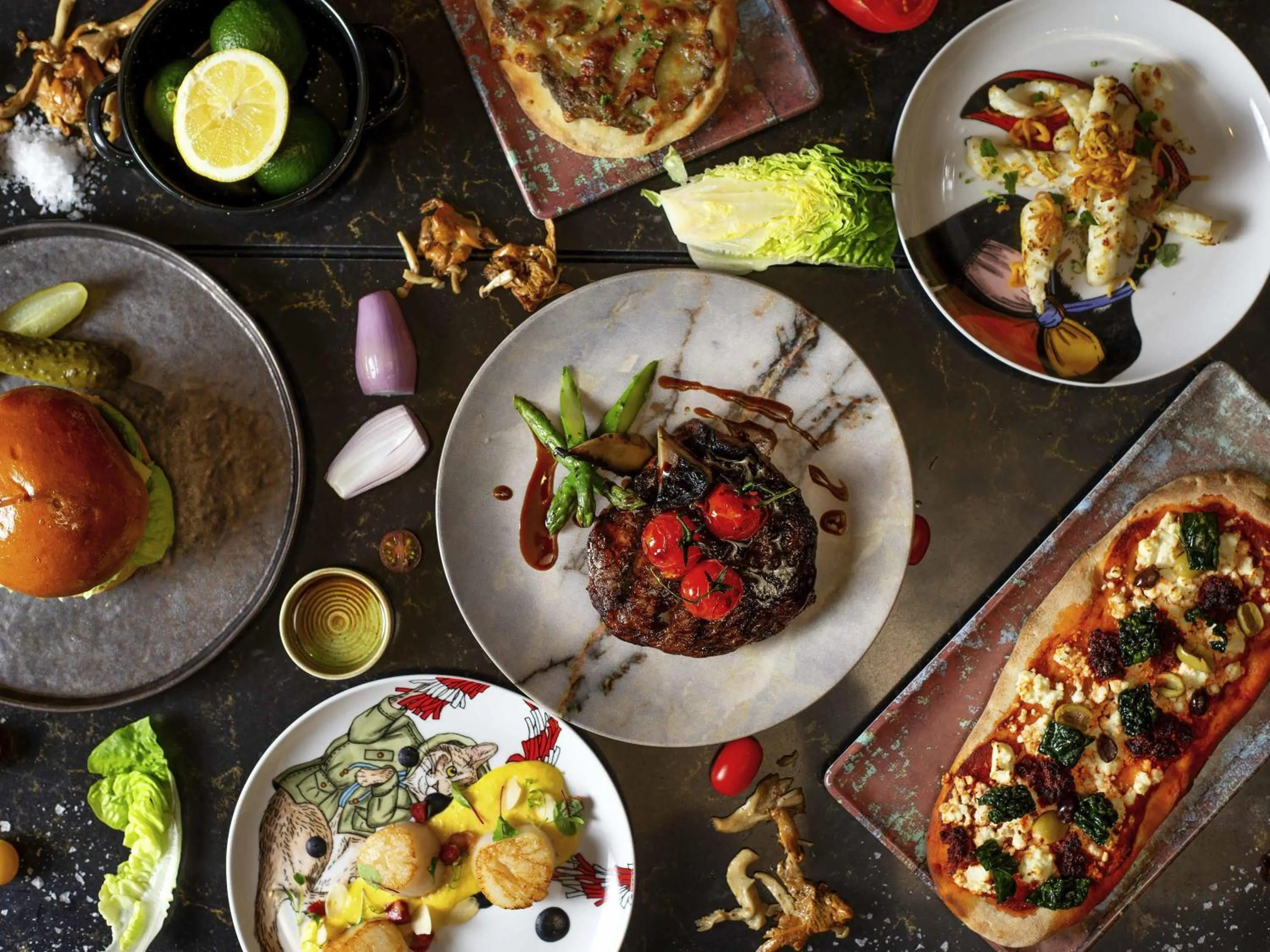 Lounge or bar in Pullman London St Pancras