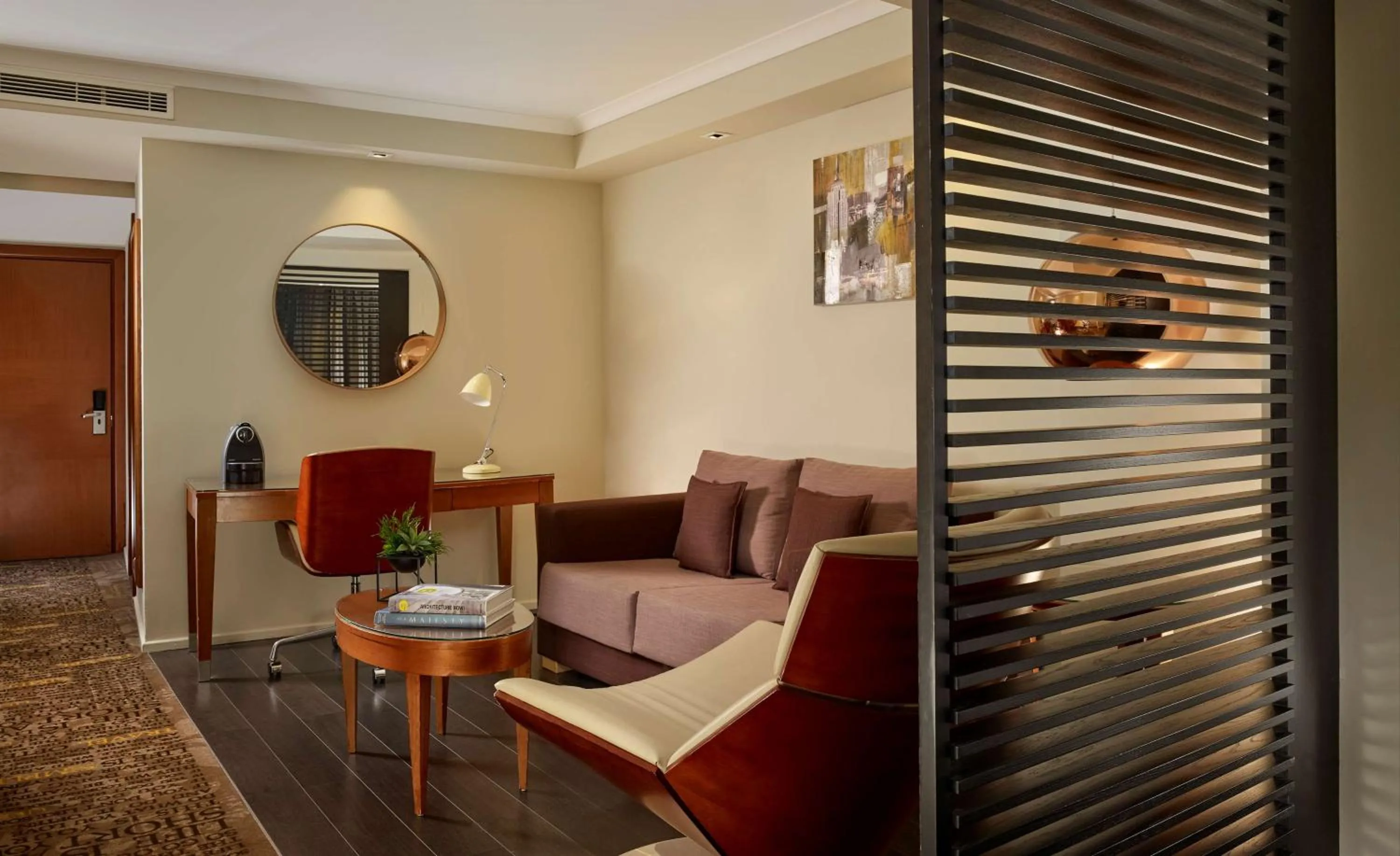 Bedroom in Park Plaza Victoria London