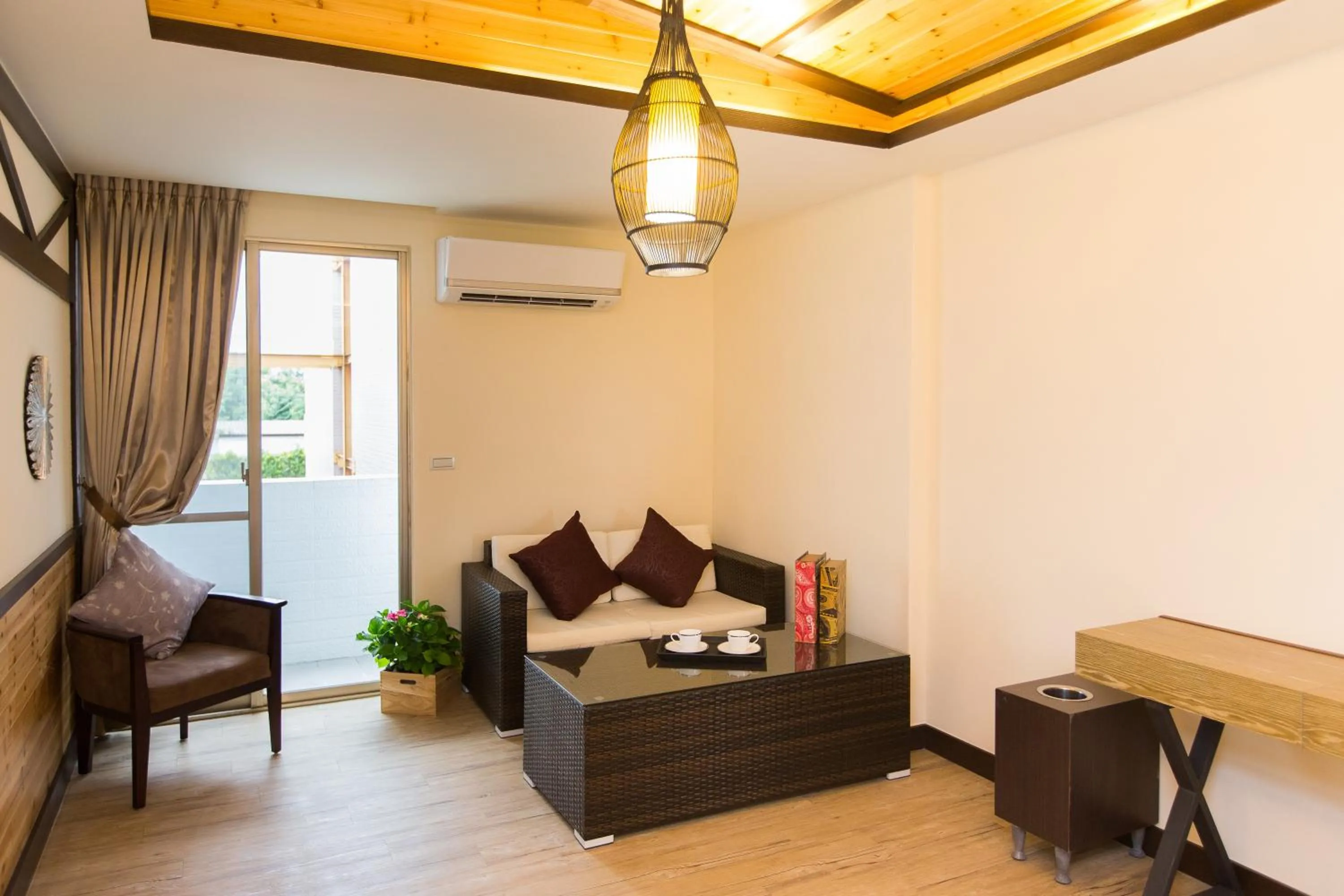 Seating area in 17th Summer