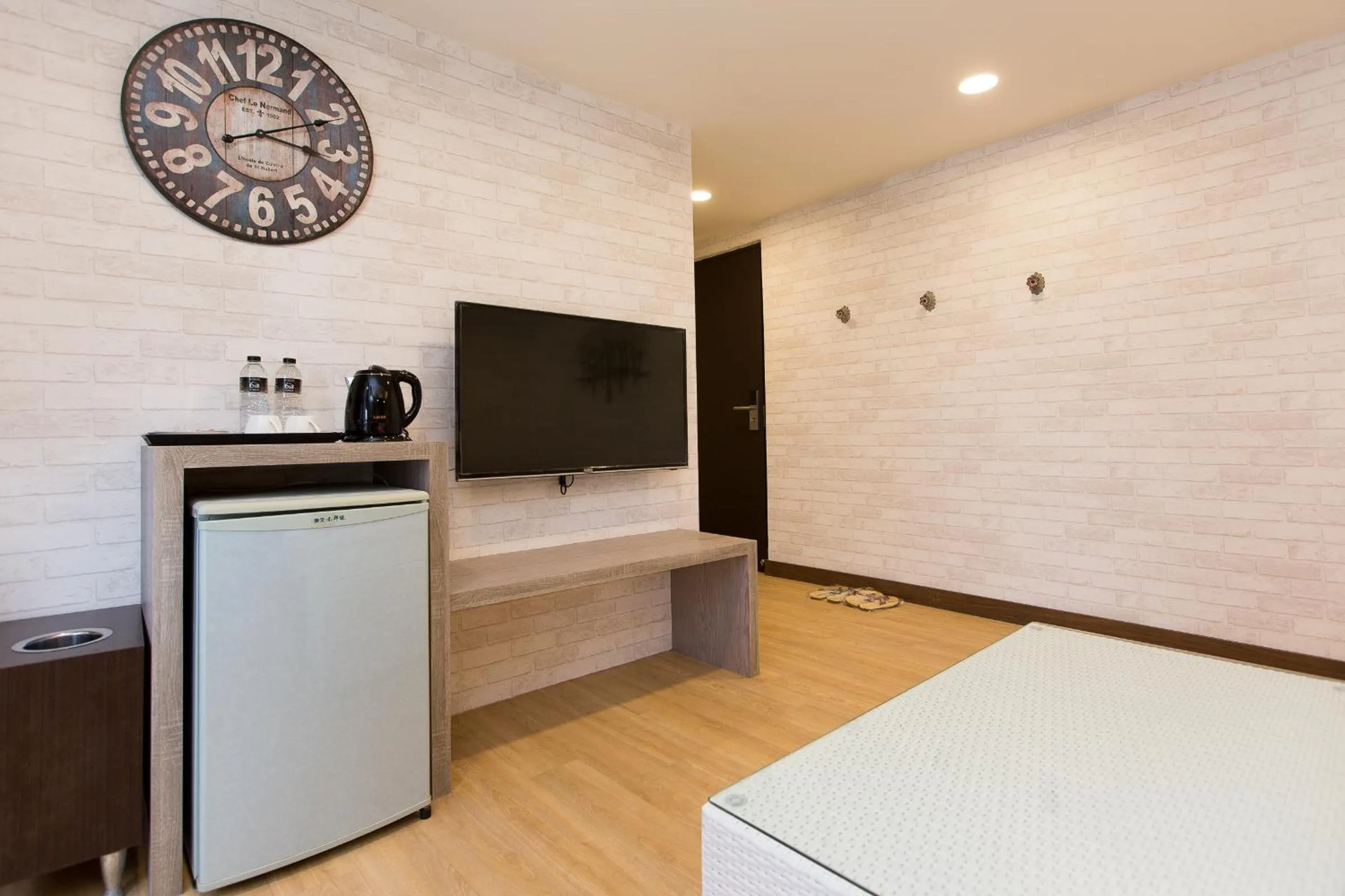 TV and multimedia in 17th Summer