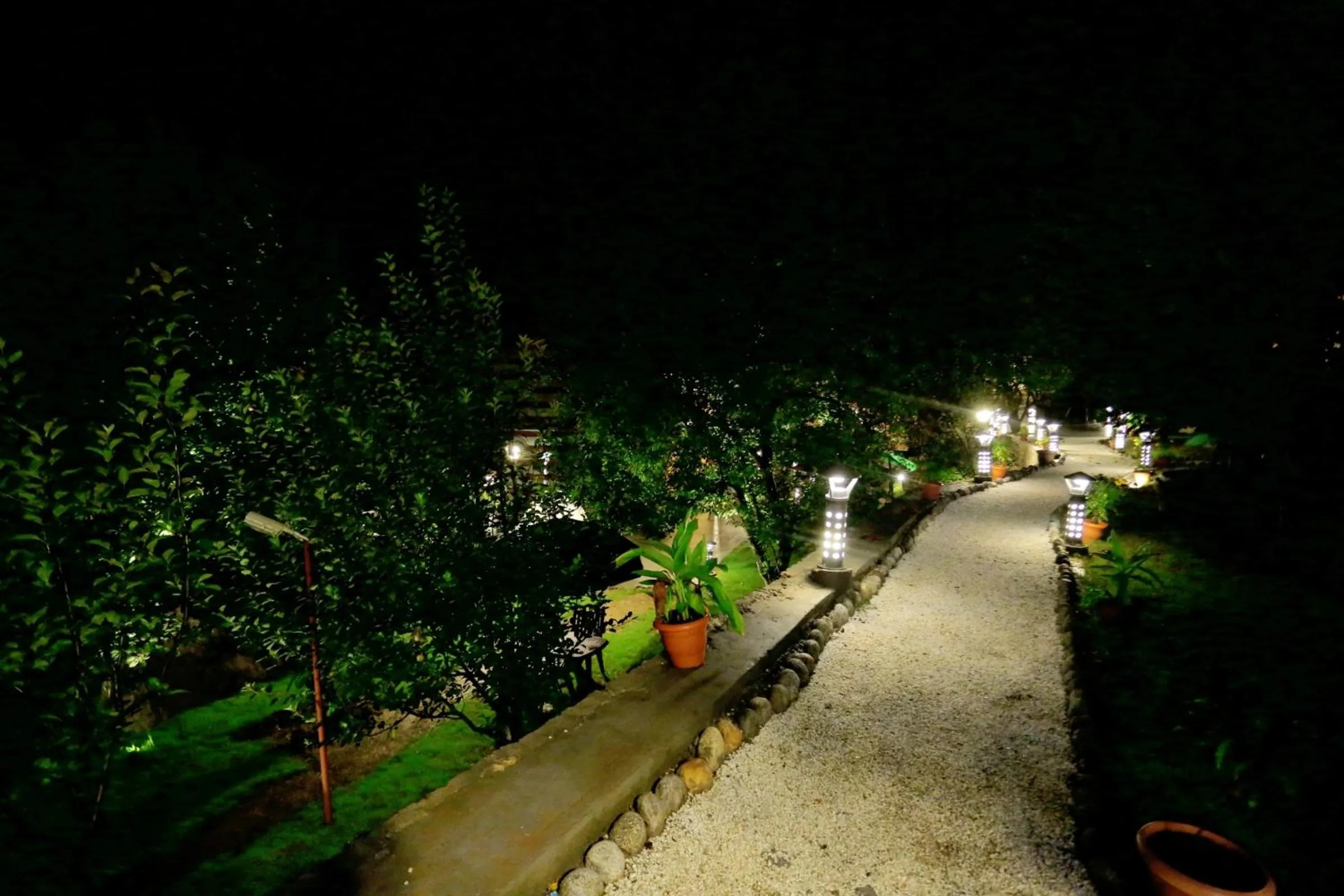 Garden in Amara Resorts Manali