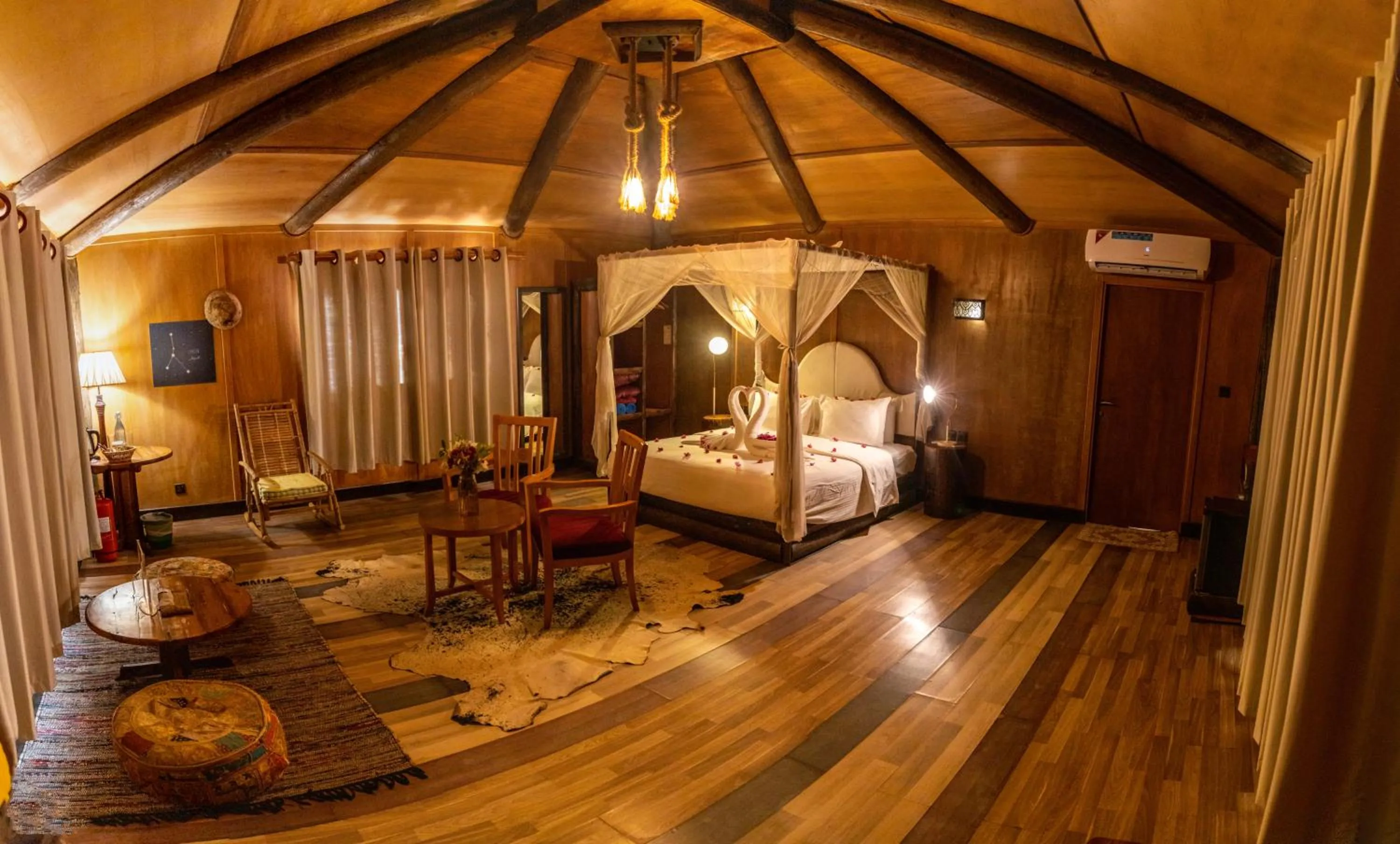 Photo of the whole room, Bed in Souly Ecolodge Salalah