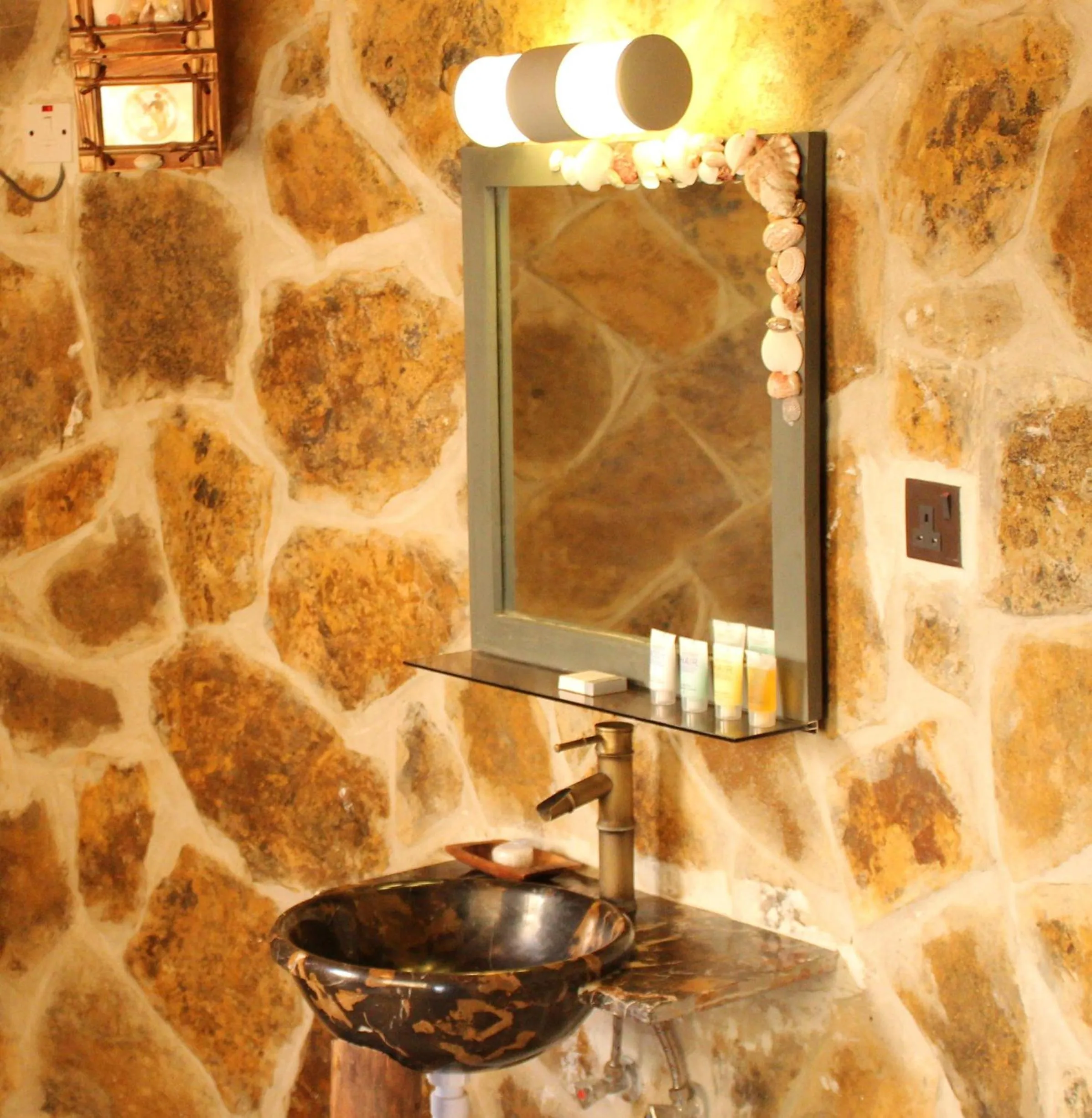 Decorative detail in Souly Ecolodge Salalah