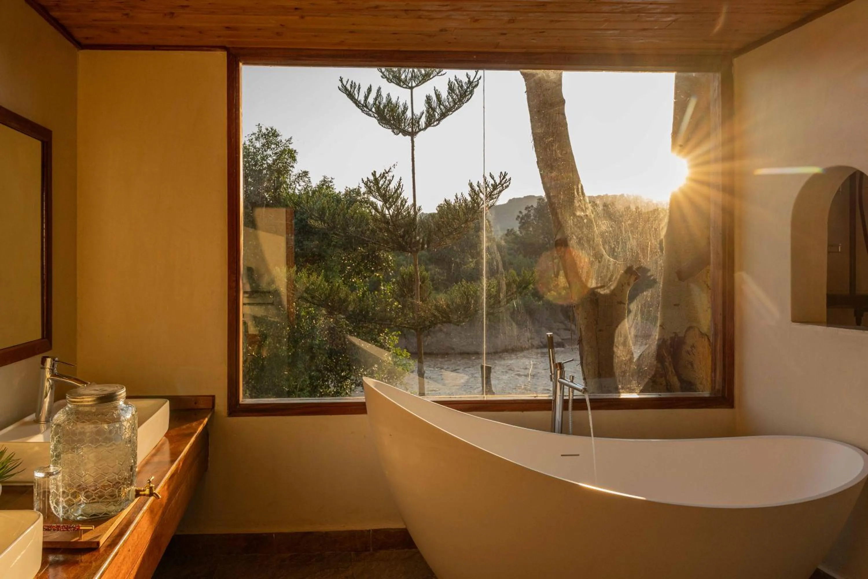 Bathroom in Royal Mara Safari Lodge