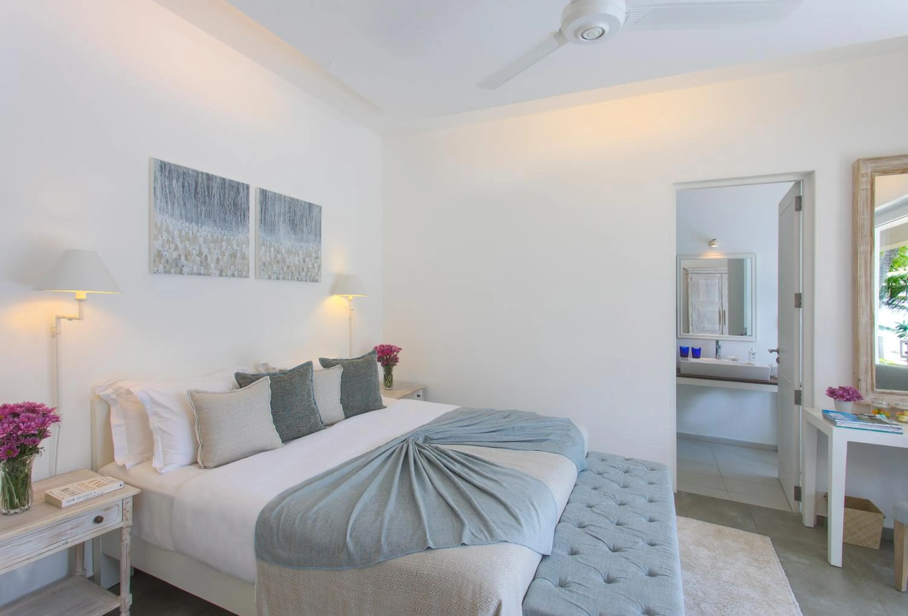 Photo of the whole room, Bed in The Sandals By Edwards Collection - Balapitiya