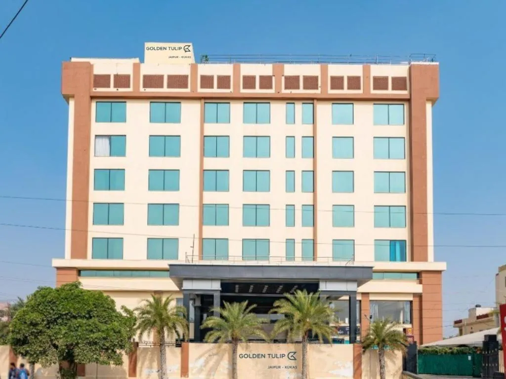 Facade/entrance in Golden Tulip Jaipur Kukas