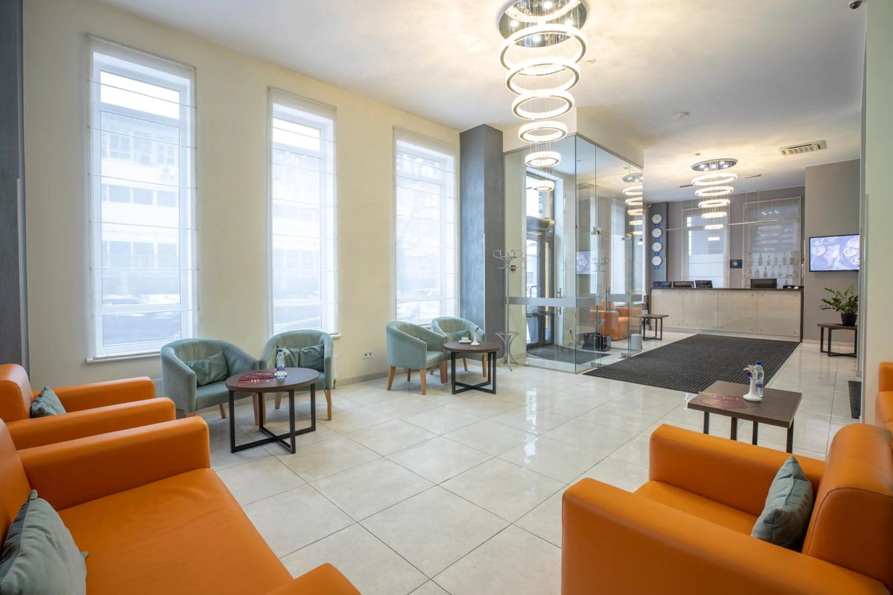 Lobby or reception in Raziotel Kyiv Yamska