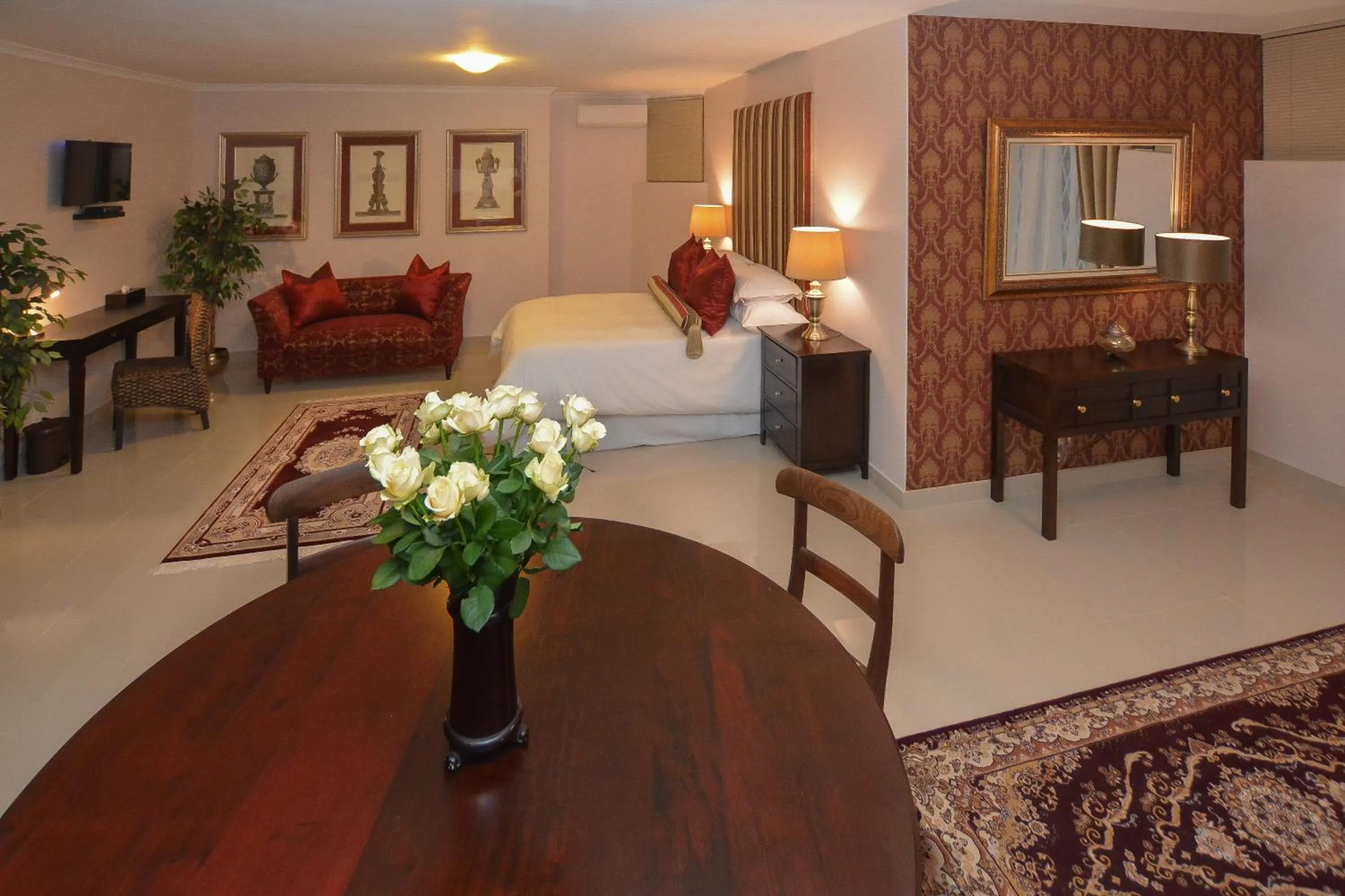 Bedroom, Bed in Ridgeworth Boutique Guesthouse