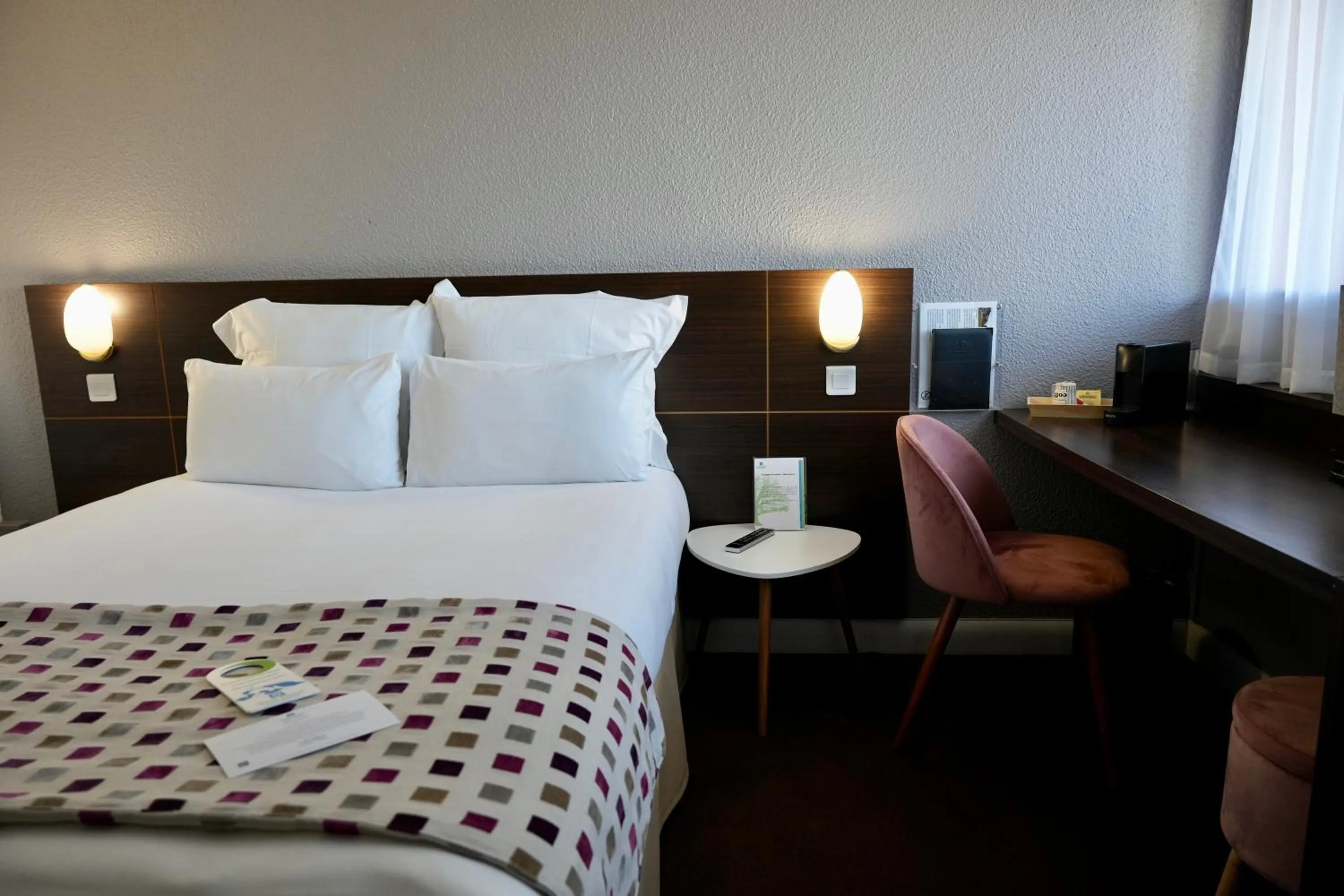 Photo of the whole room, Bed in Sure Hotel by Best Western Biarritz Aeroport