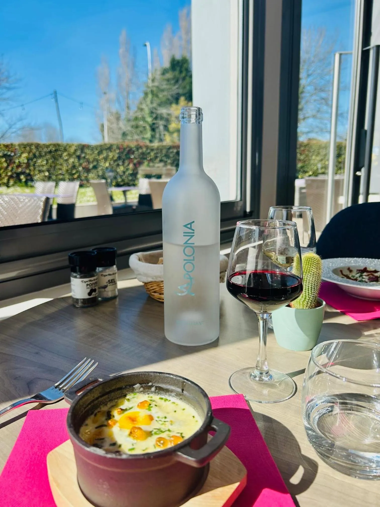 Restaurant/places to eat in Sure Hotel by Best Western Biarritz Aeroport