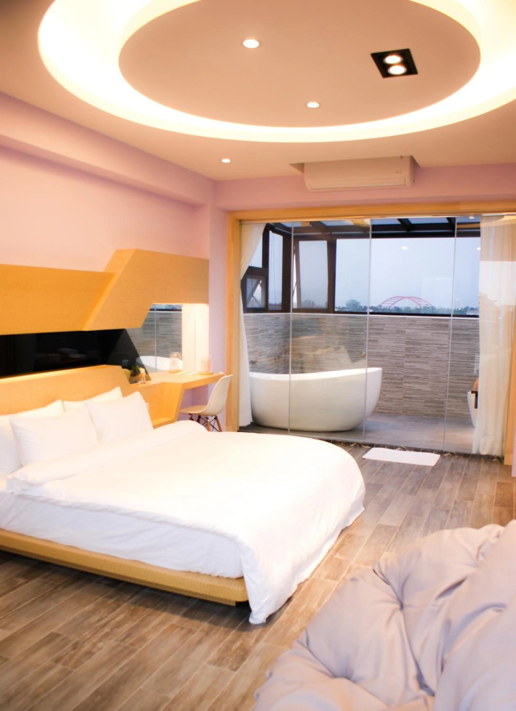 Decorative detail, Bed in Sunny Stream B & B