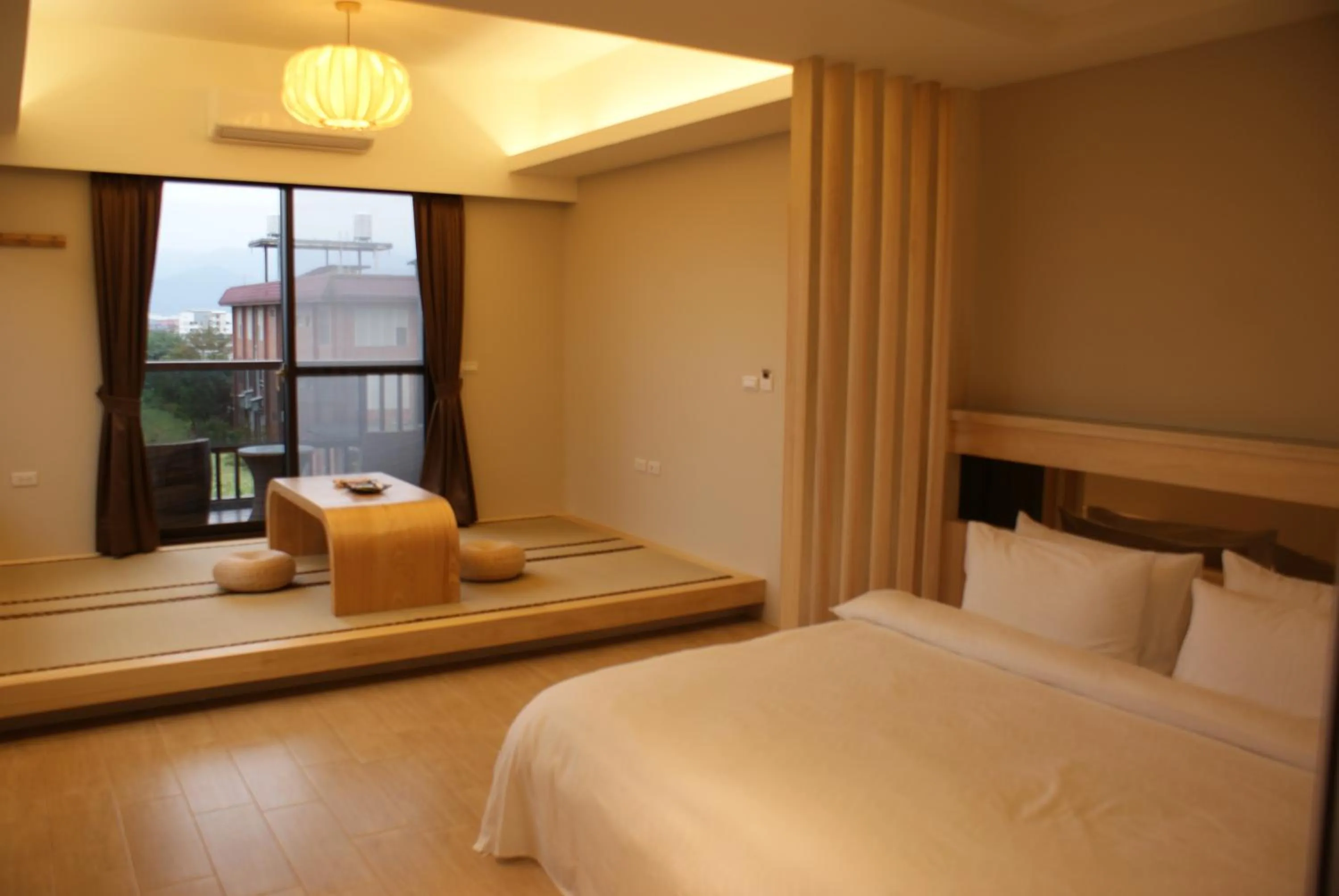 Decorative detail, Bed in Sunny Stream B & B