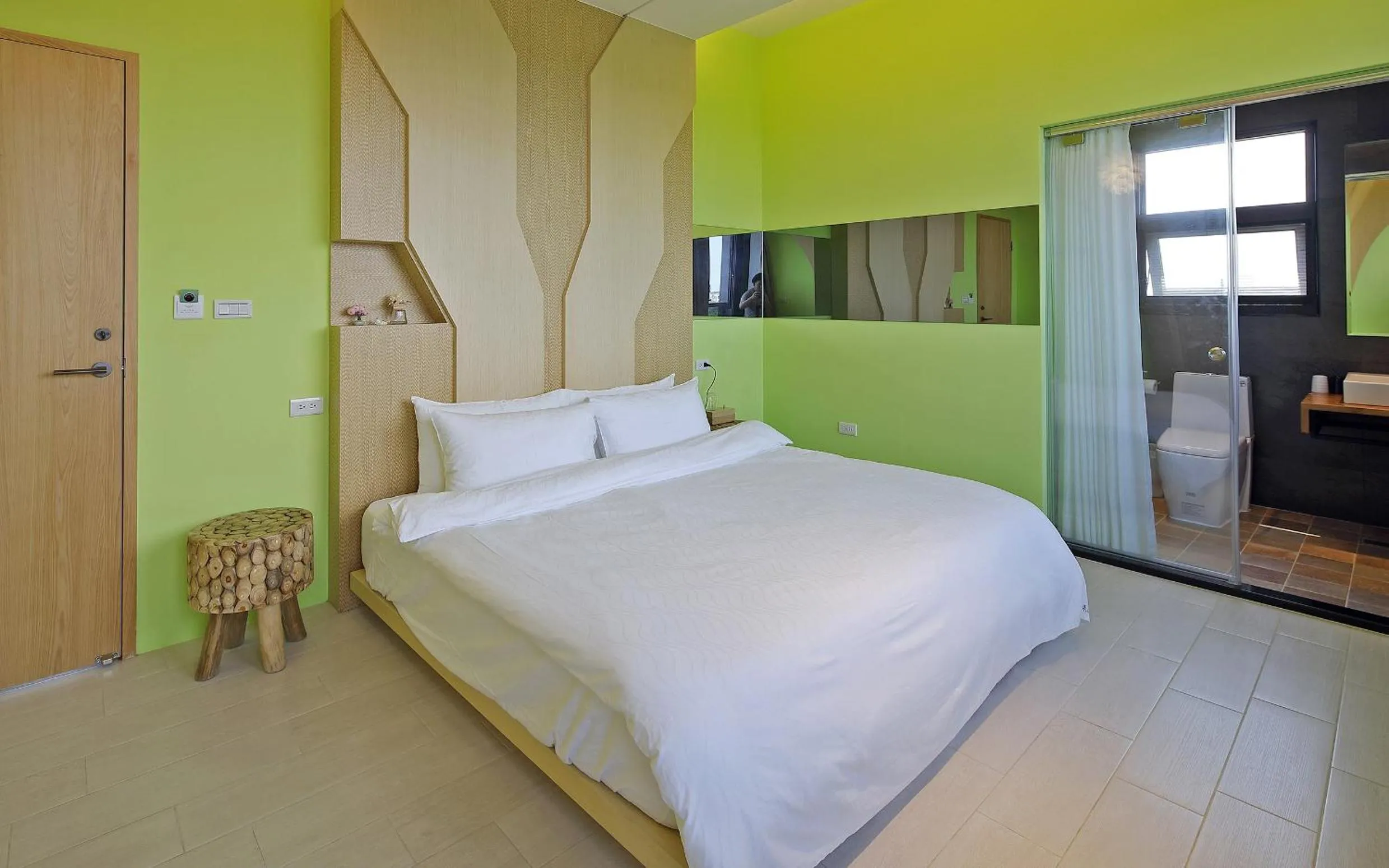 Photo of the whole room, Bed in Sunny Stream B & B