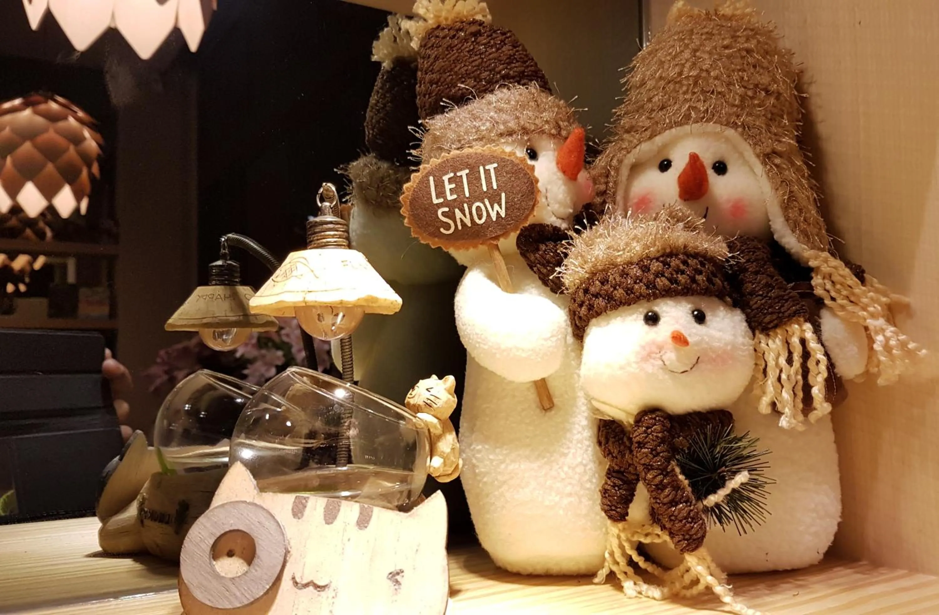 Decorative detail in Sunny Stream B & B