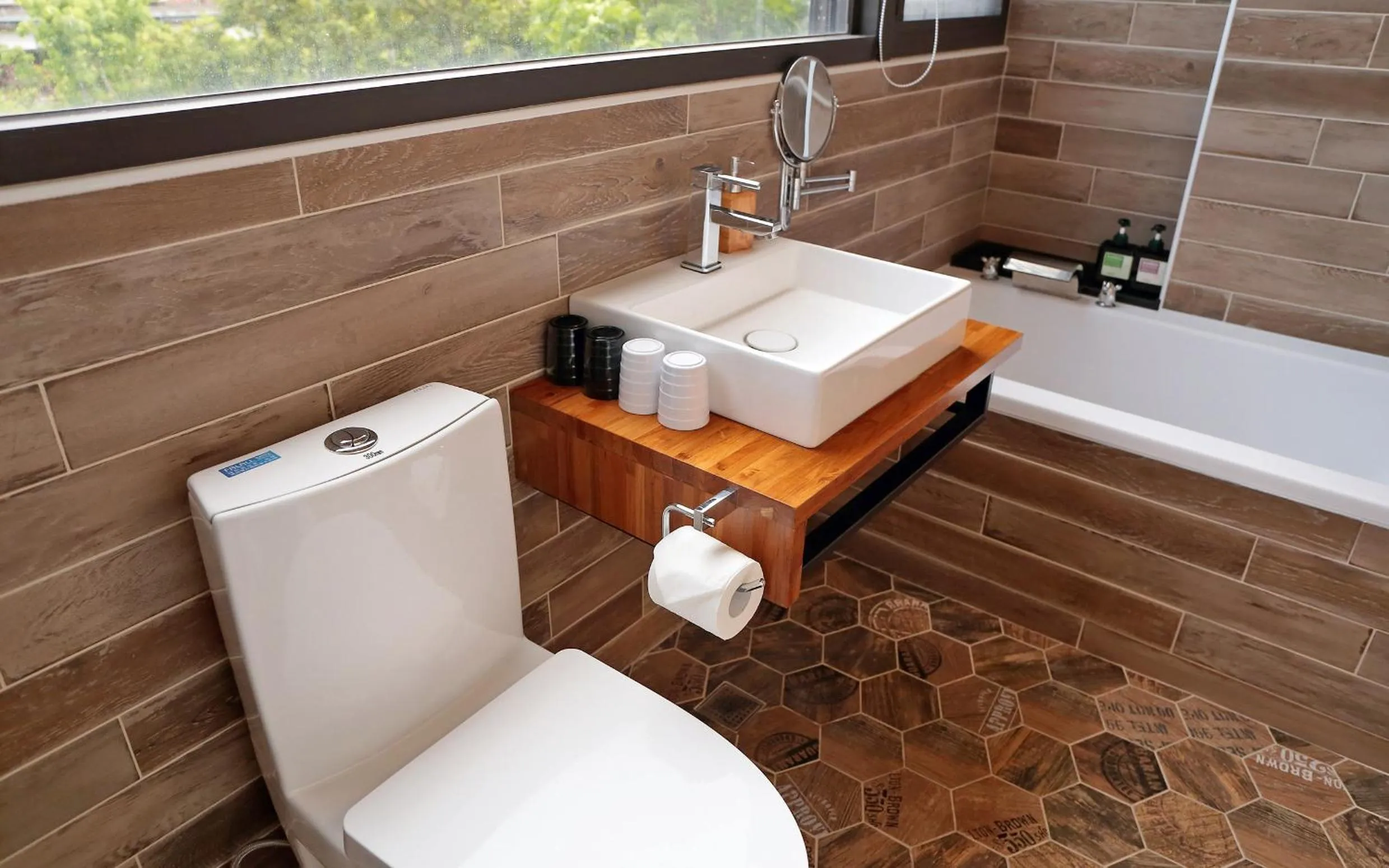 Bathroom in Sunny Stream B & B