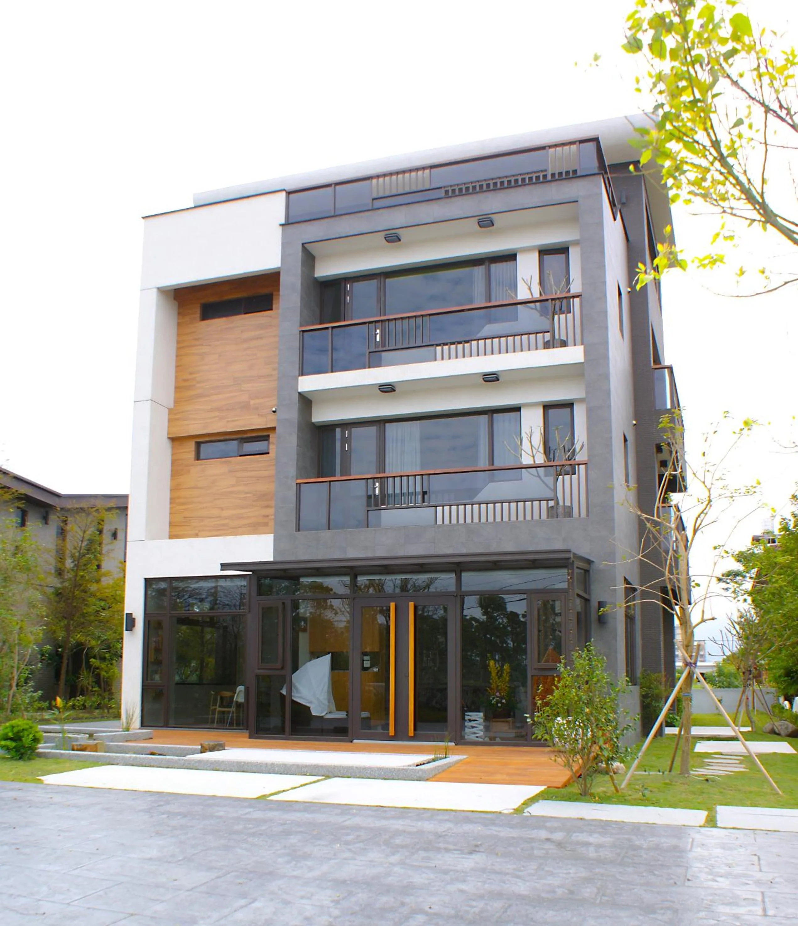 Facade/entrance in Sunny Stream B & B