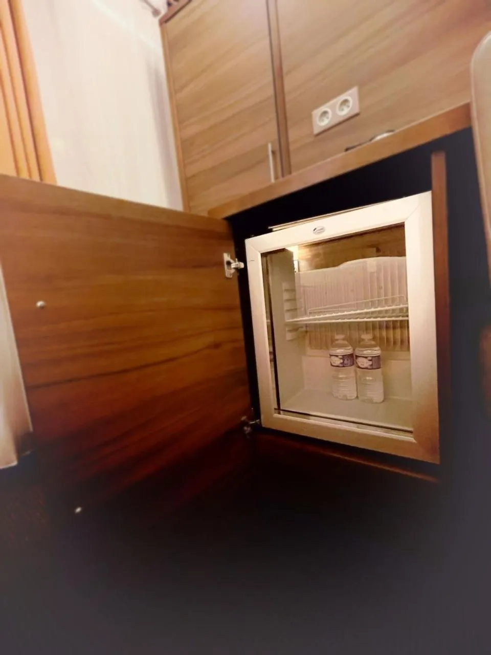 Food and drinks in Holiday Inn Paris Montmartre by IHG