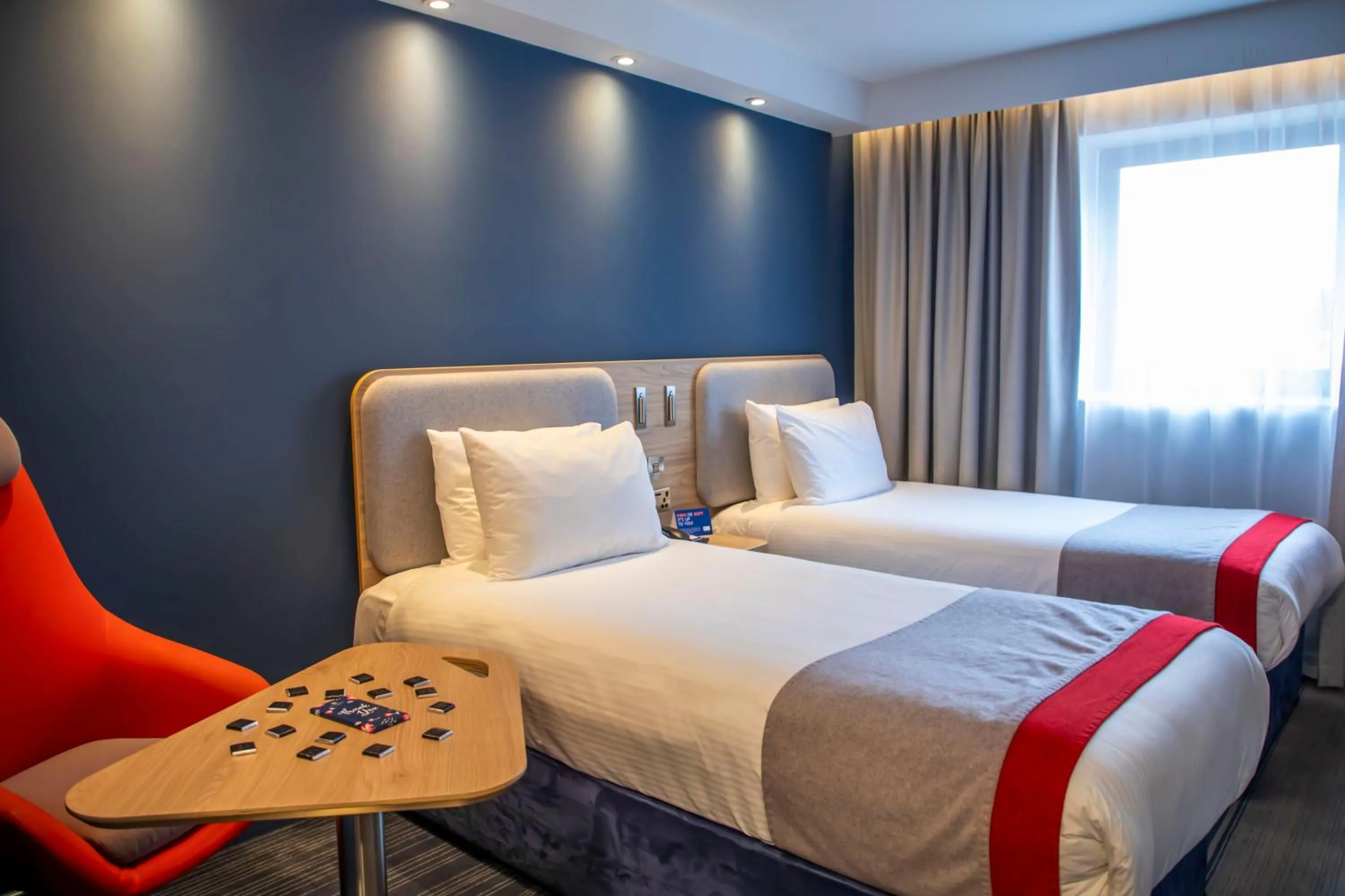 Bed in Holiday Inn Express Royal Docks by IHG
