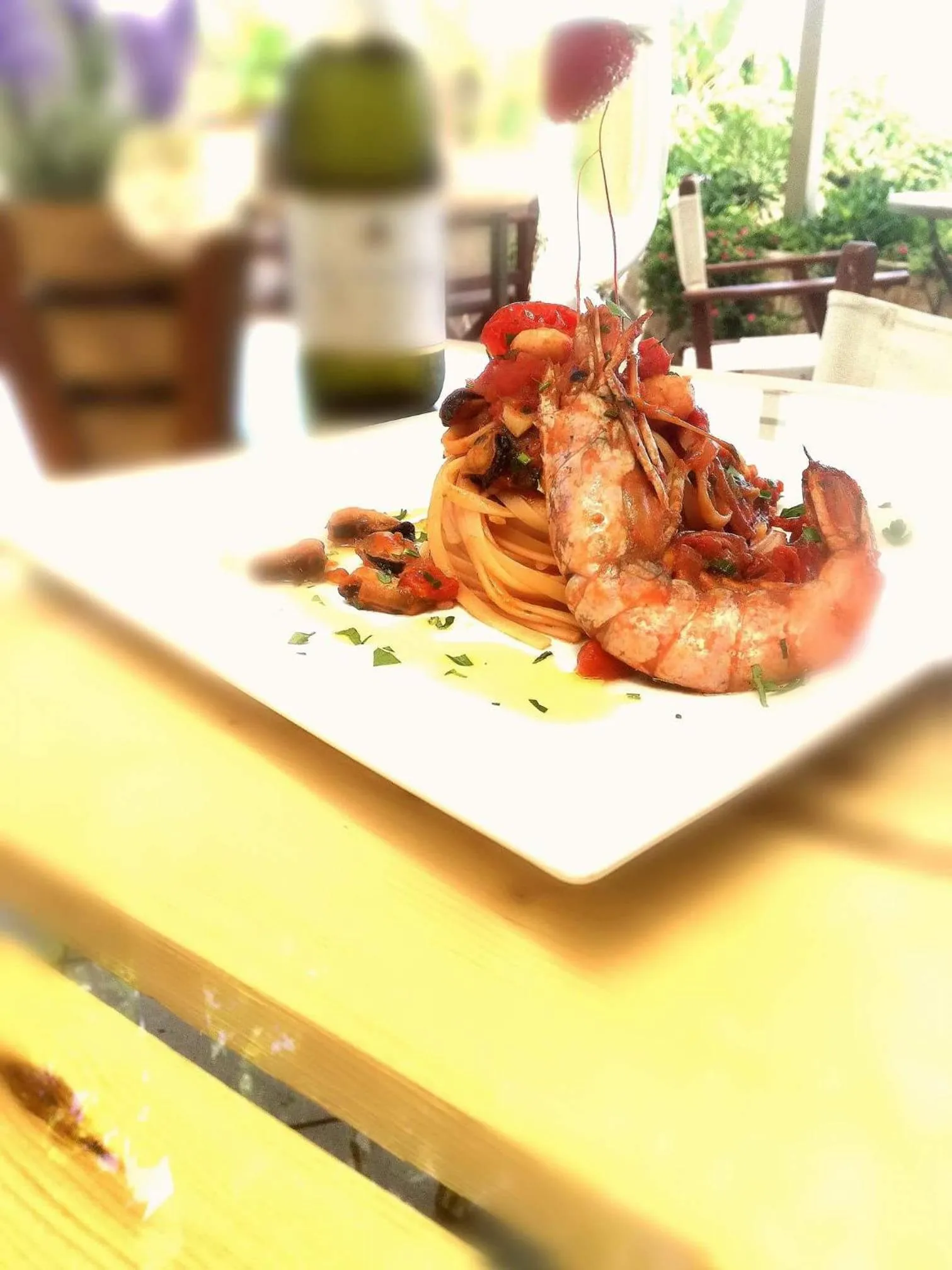 Restaurant/places to eat in Bel Momento