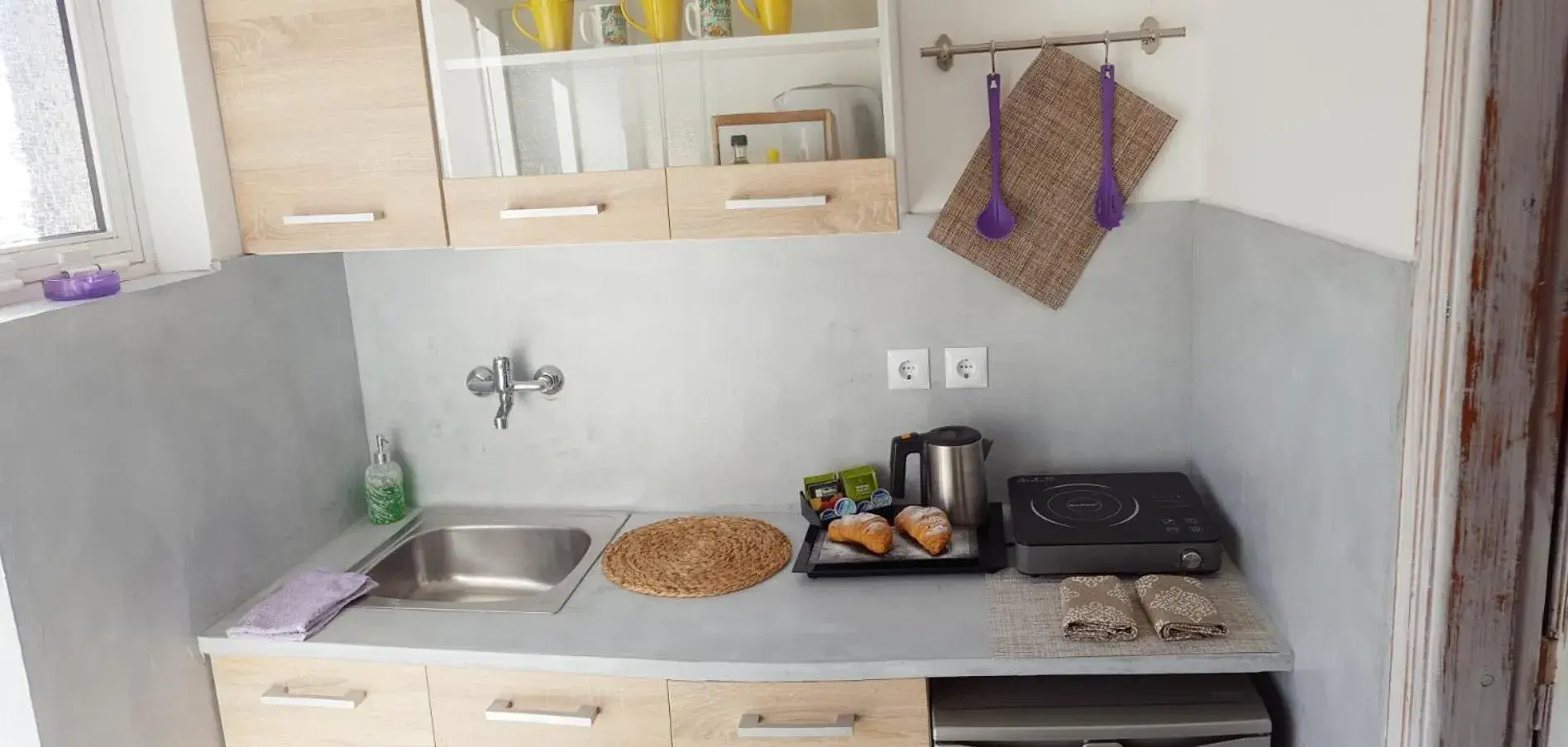 Family Room with Bathroom in Bel Momento Family Room with Bathroom in Bel Momento