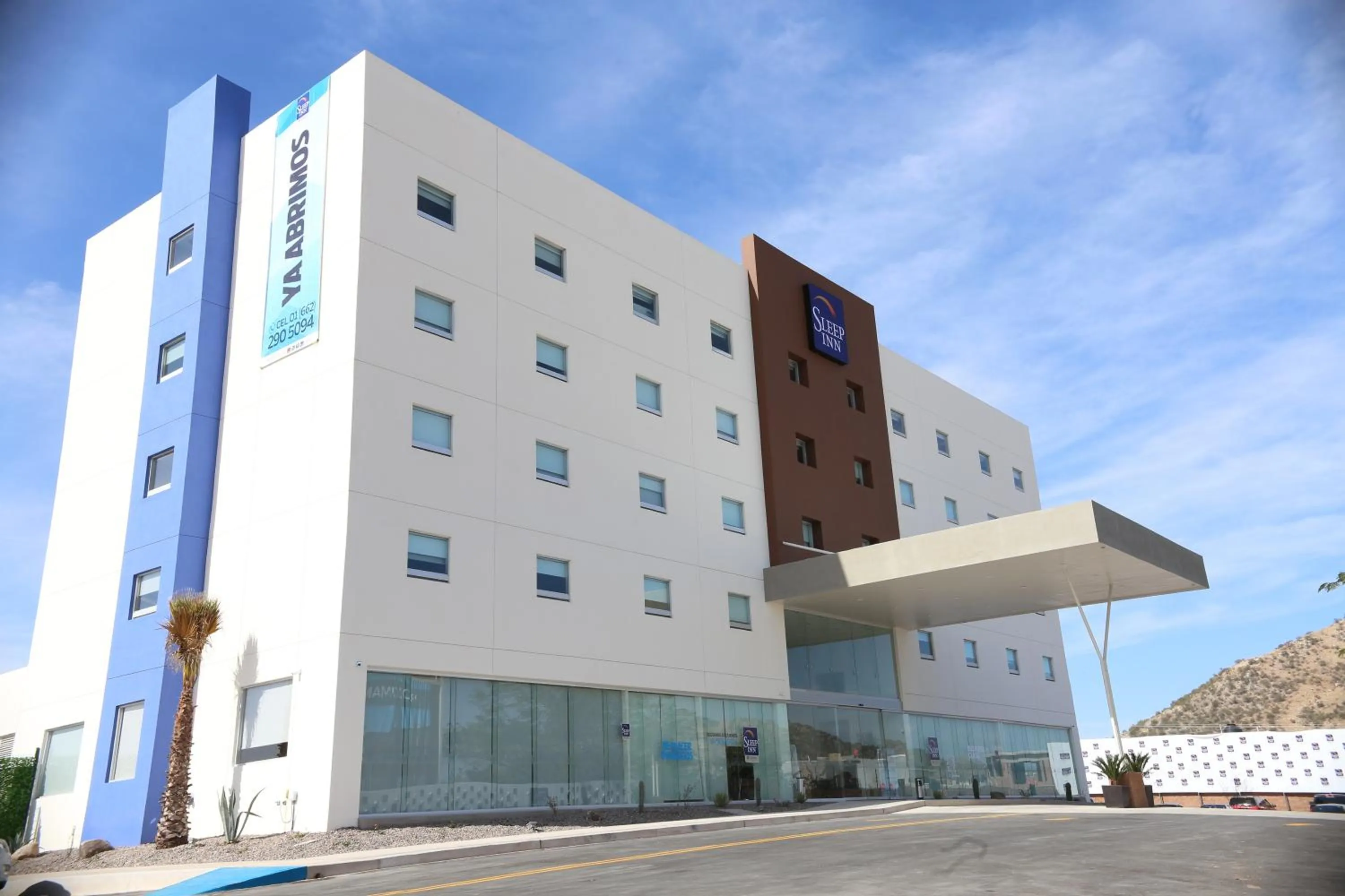Property building in Sleep Inn Hermosillo