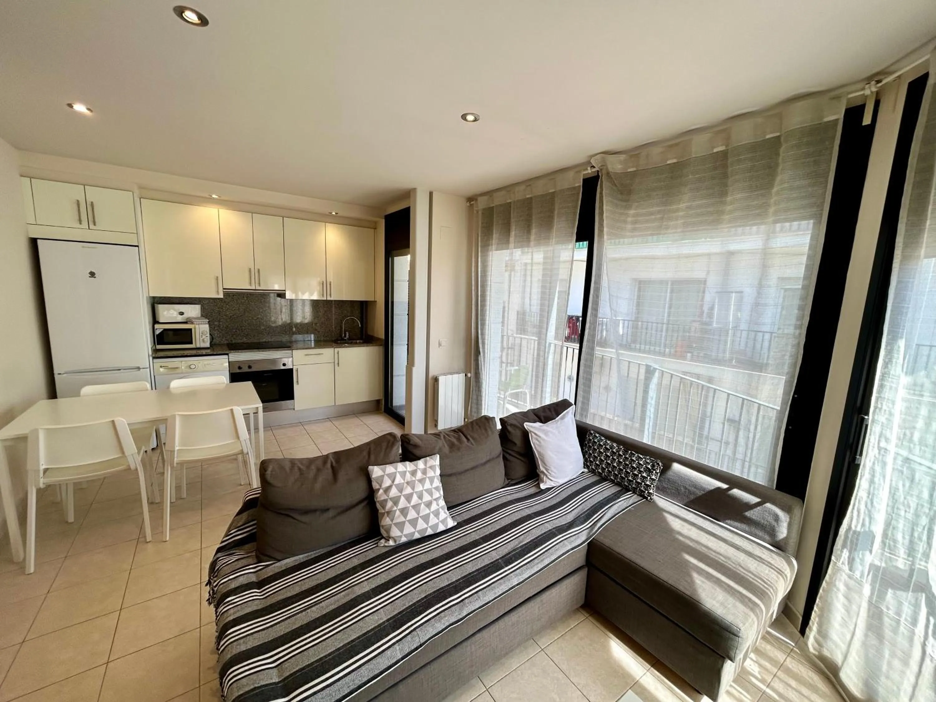 Kitchen or kitchenette in Apartamentos TDM