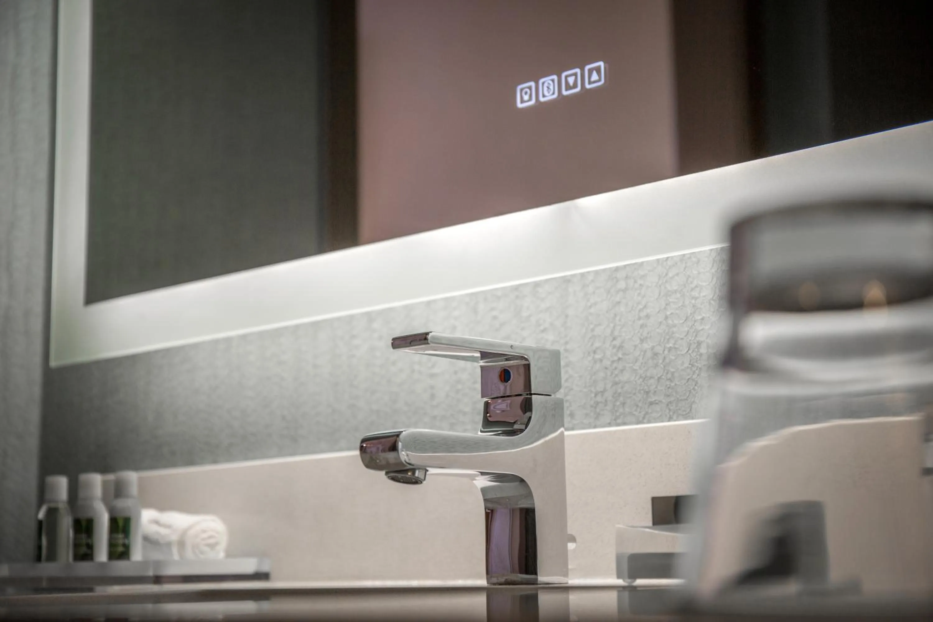 Bathroom in Cambria Hotel Chicago Loop - Theatre District