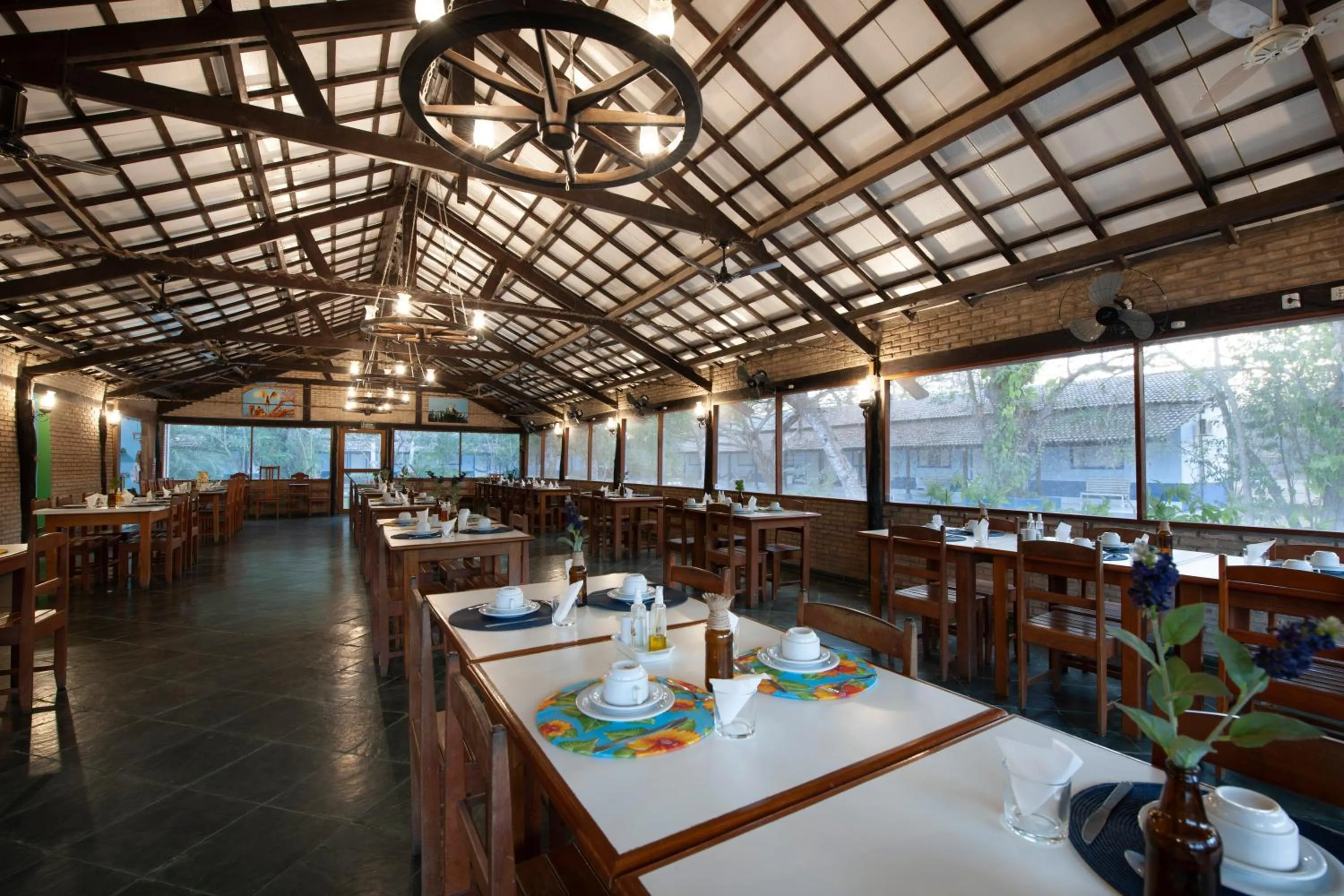 Restaurant/places to eat in Pousada Rio Claro