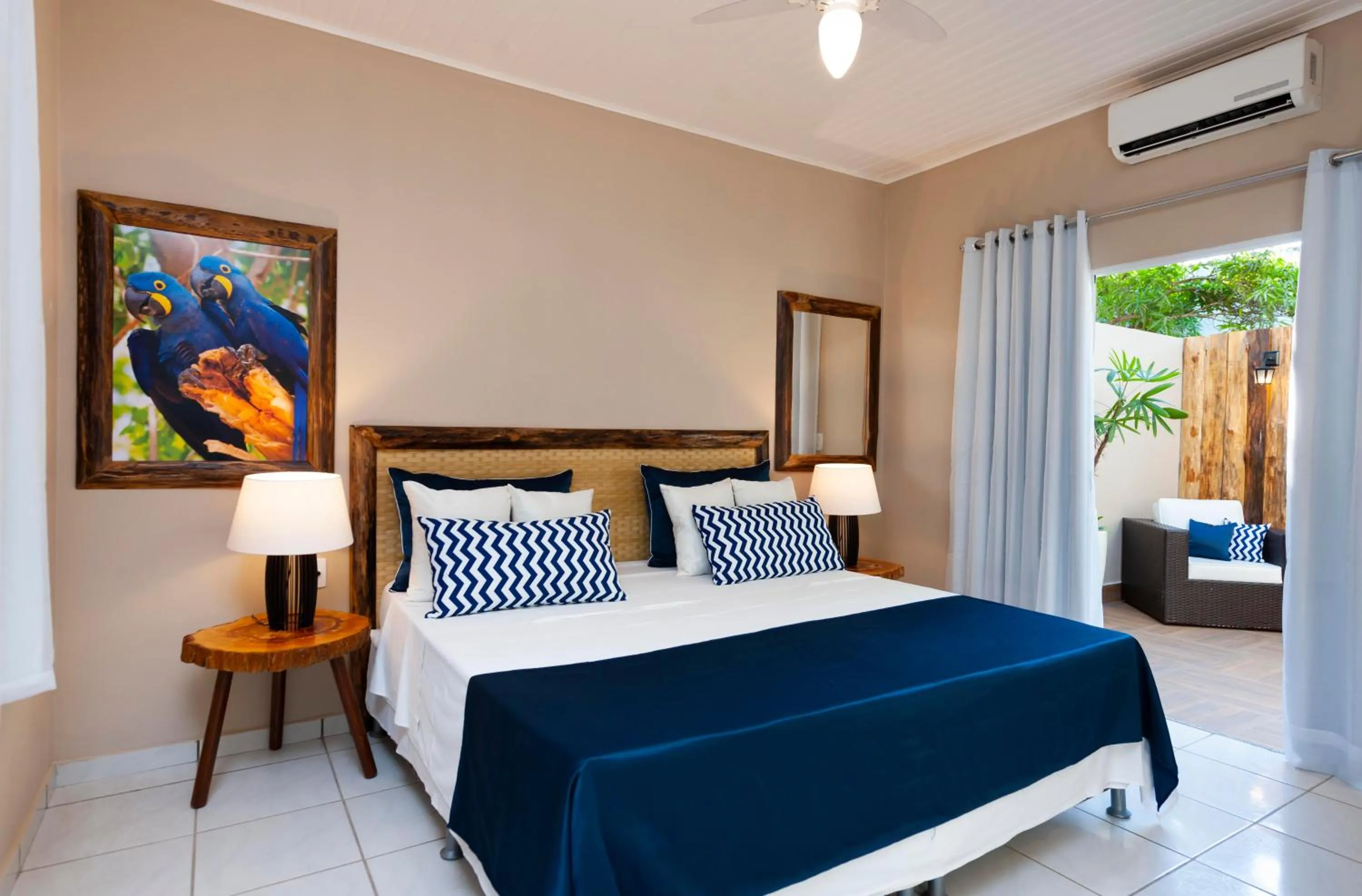 Patio, Bed in Pousada Rio Claro