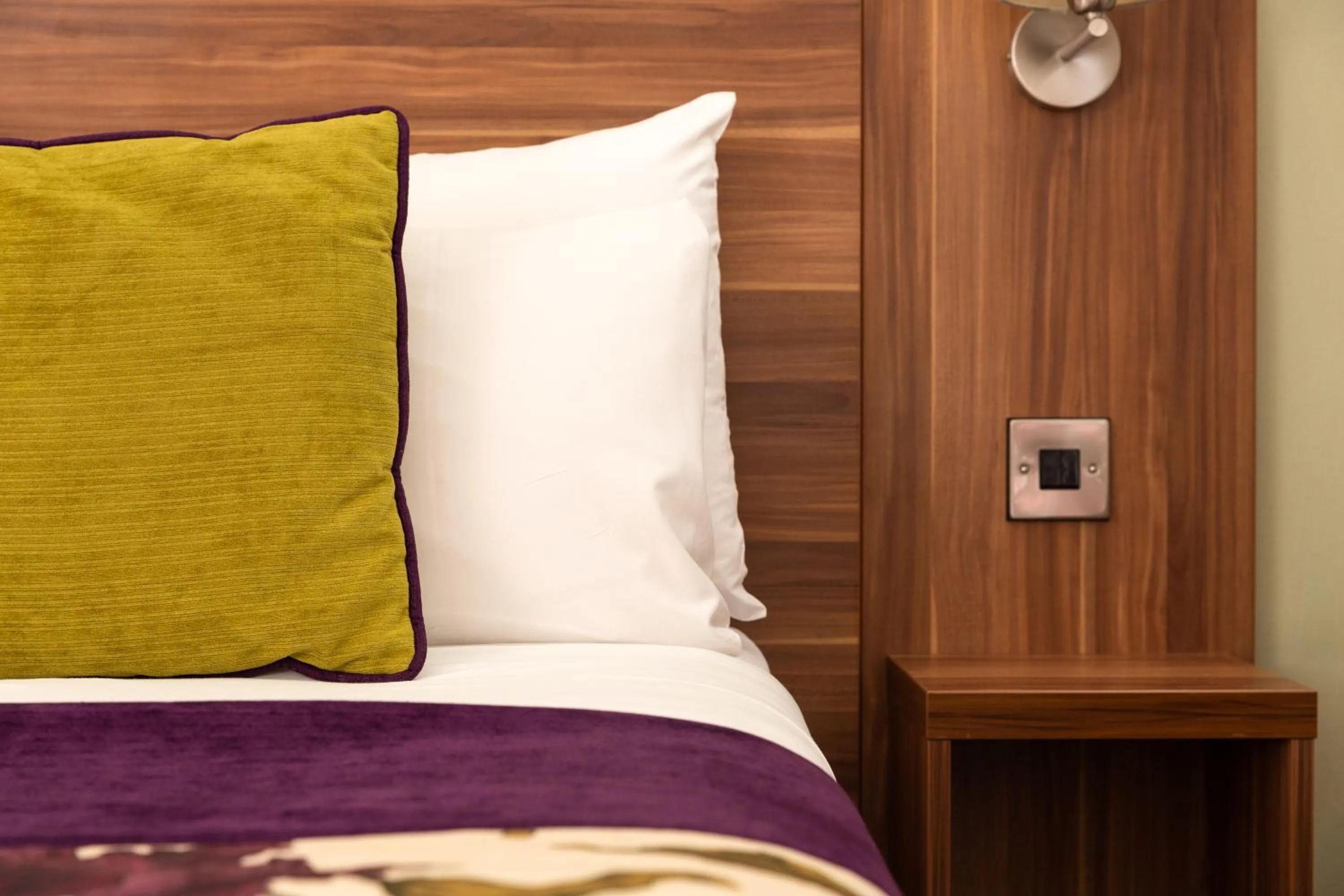 Bed in Maldron Hotel & Leisure Centre, Oranmore Galway