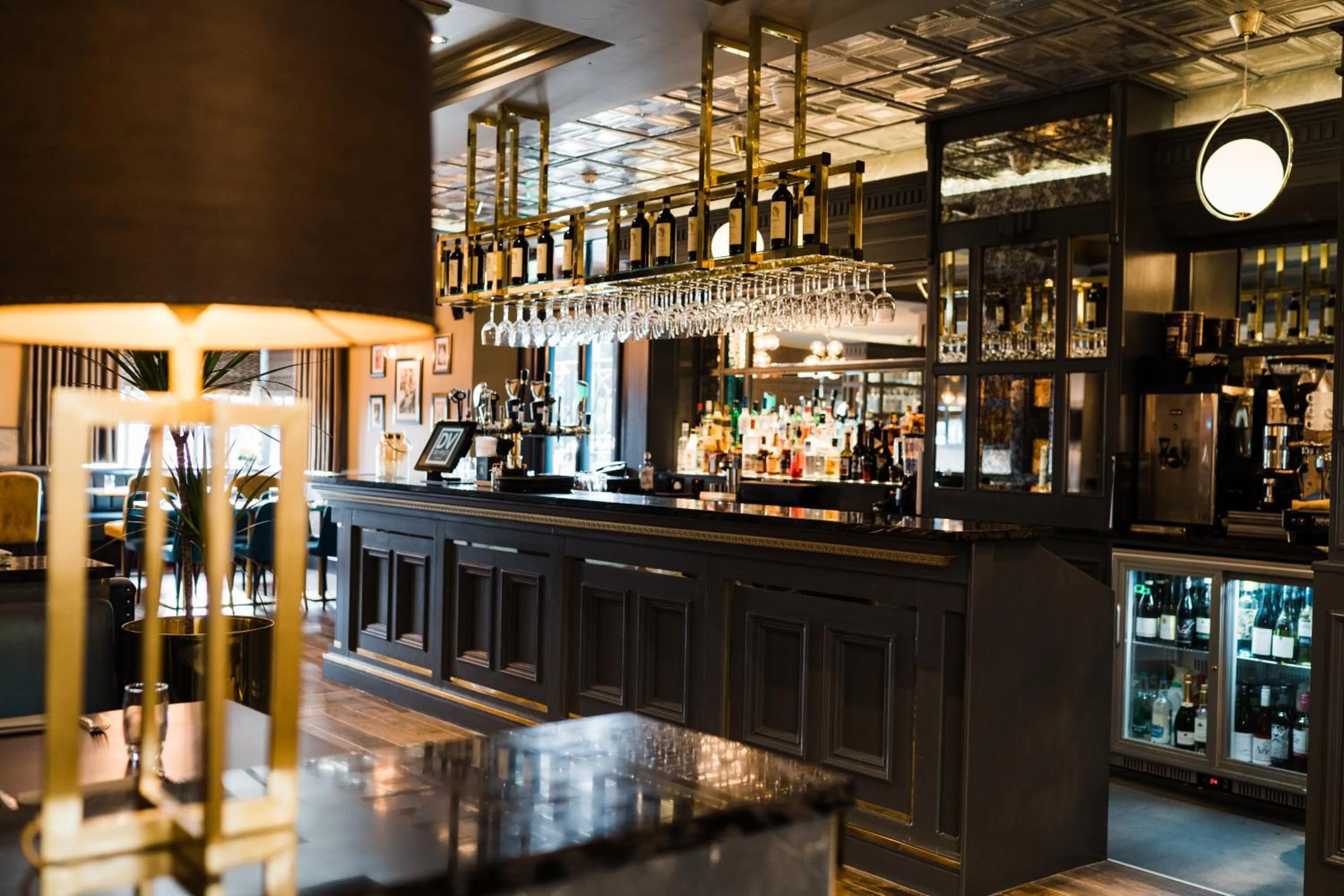 Restaurant/places to eat in Da Vinci's Hotel