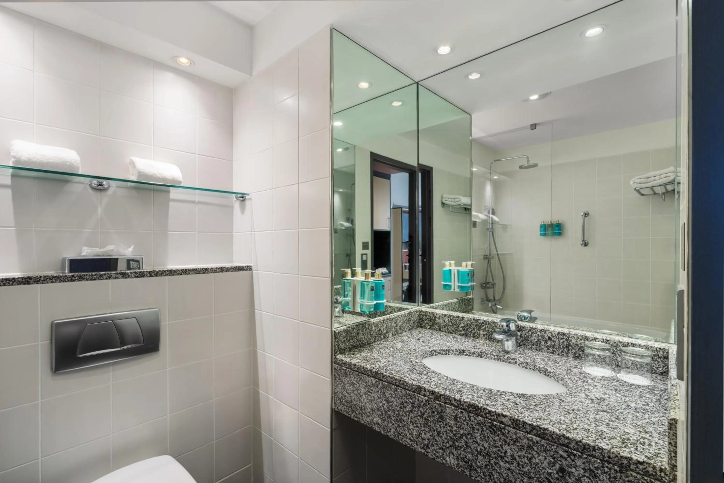 Bathroom in The Spencer Hotel