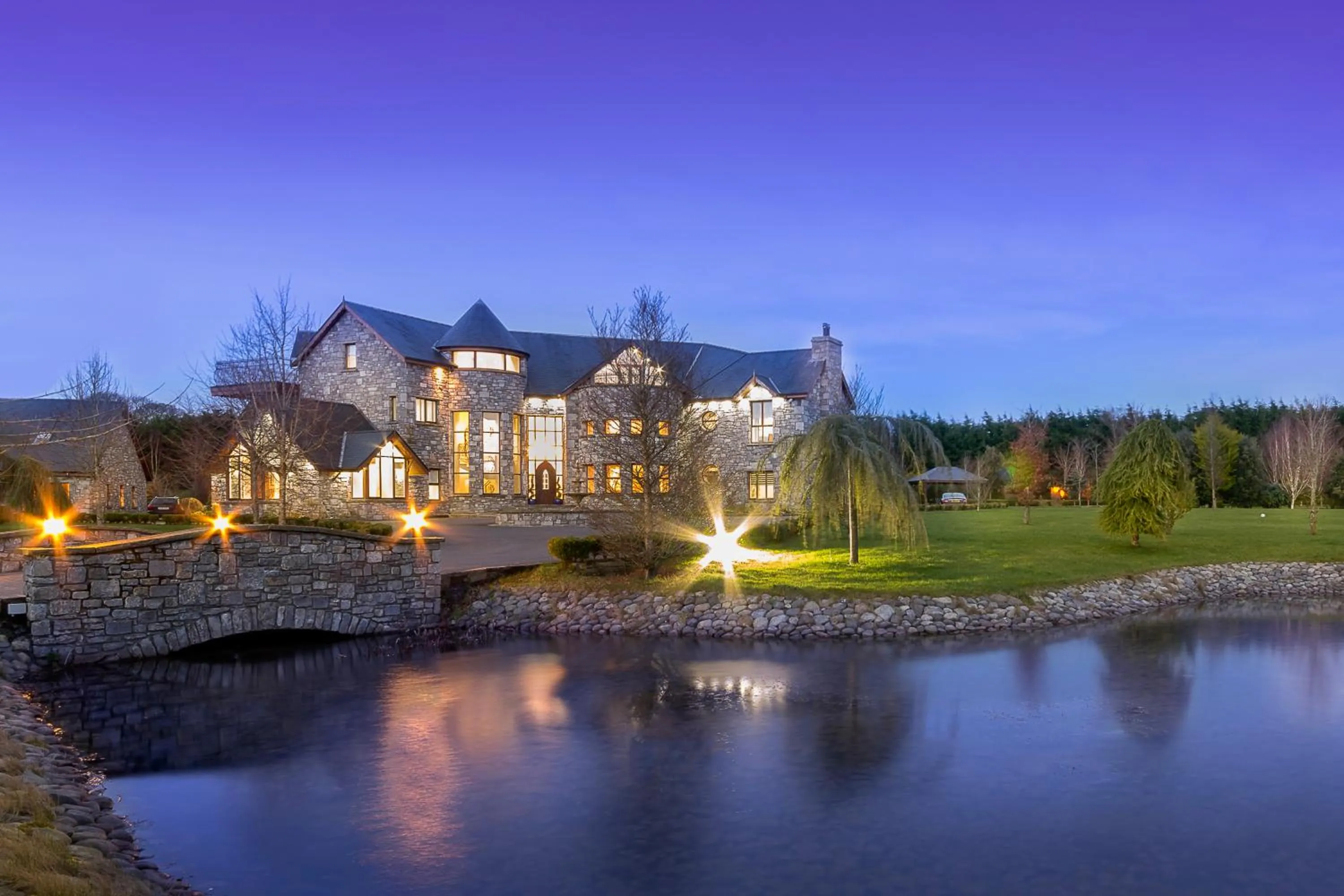 Property Building in Castledale