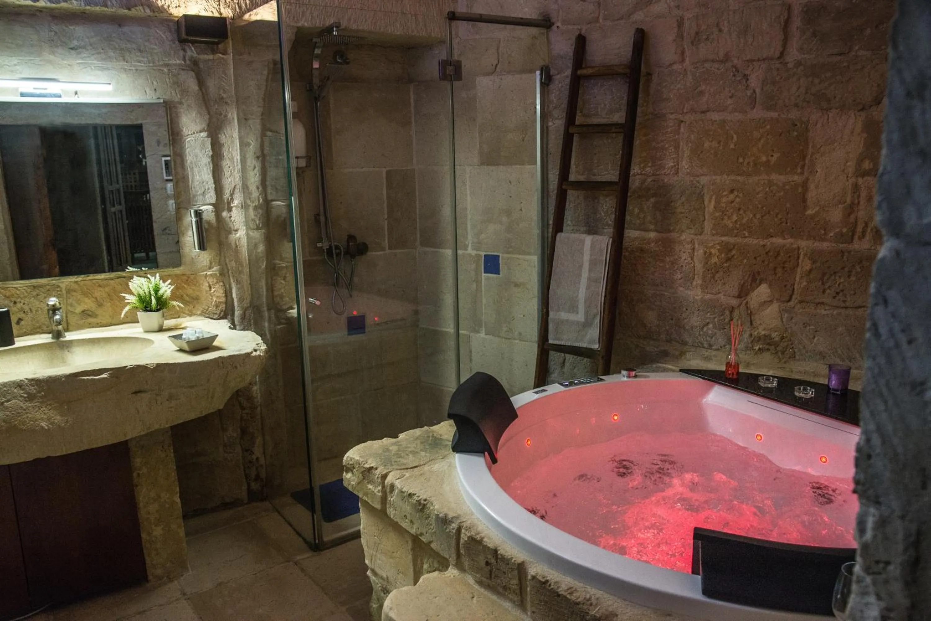 Hot Tub in La Dimora delle Grazie