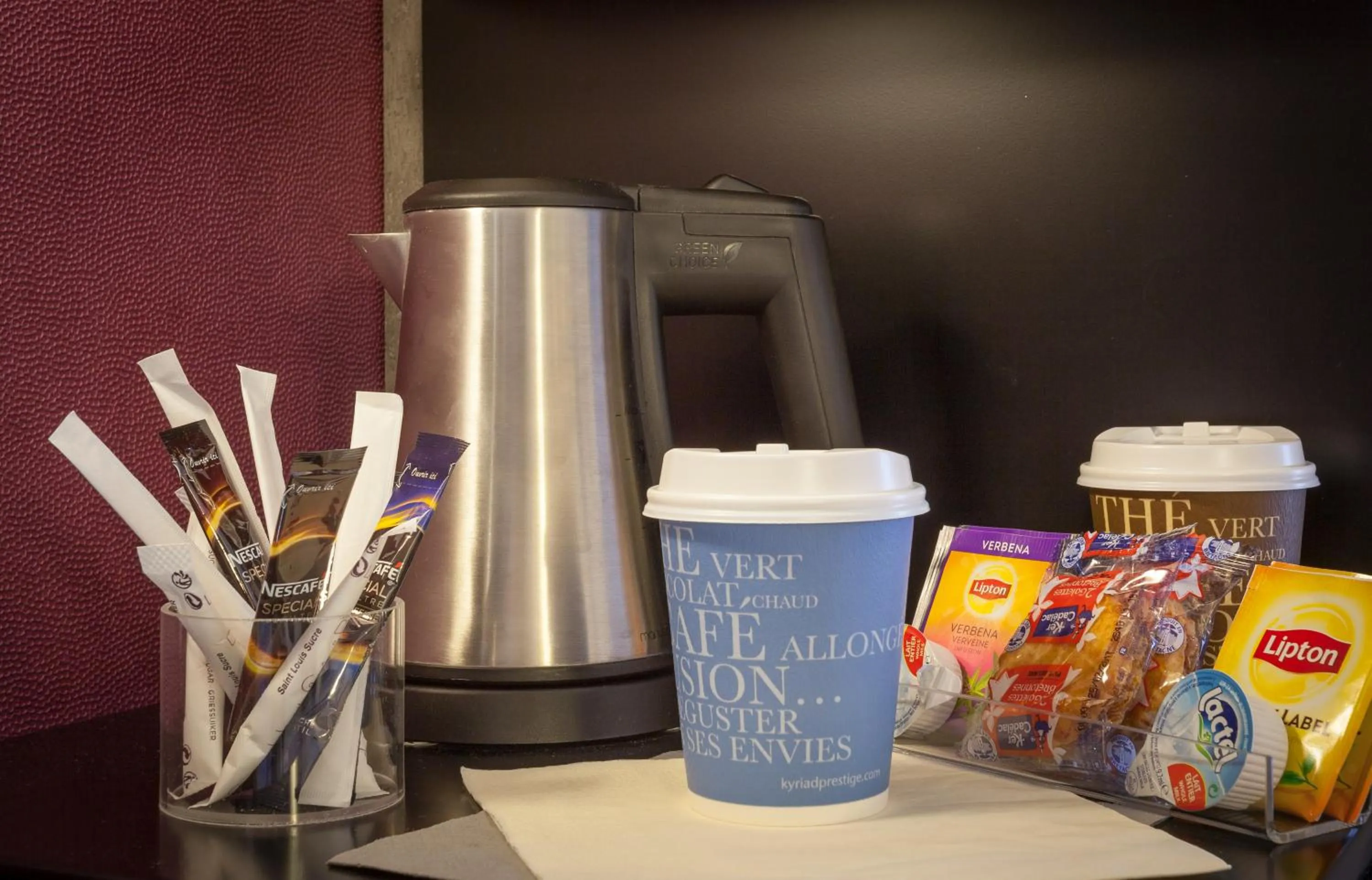 Coffee/tea facilities in Hôtel Kyriad Rennes Centre Gare