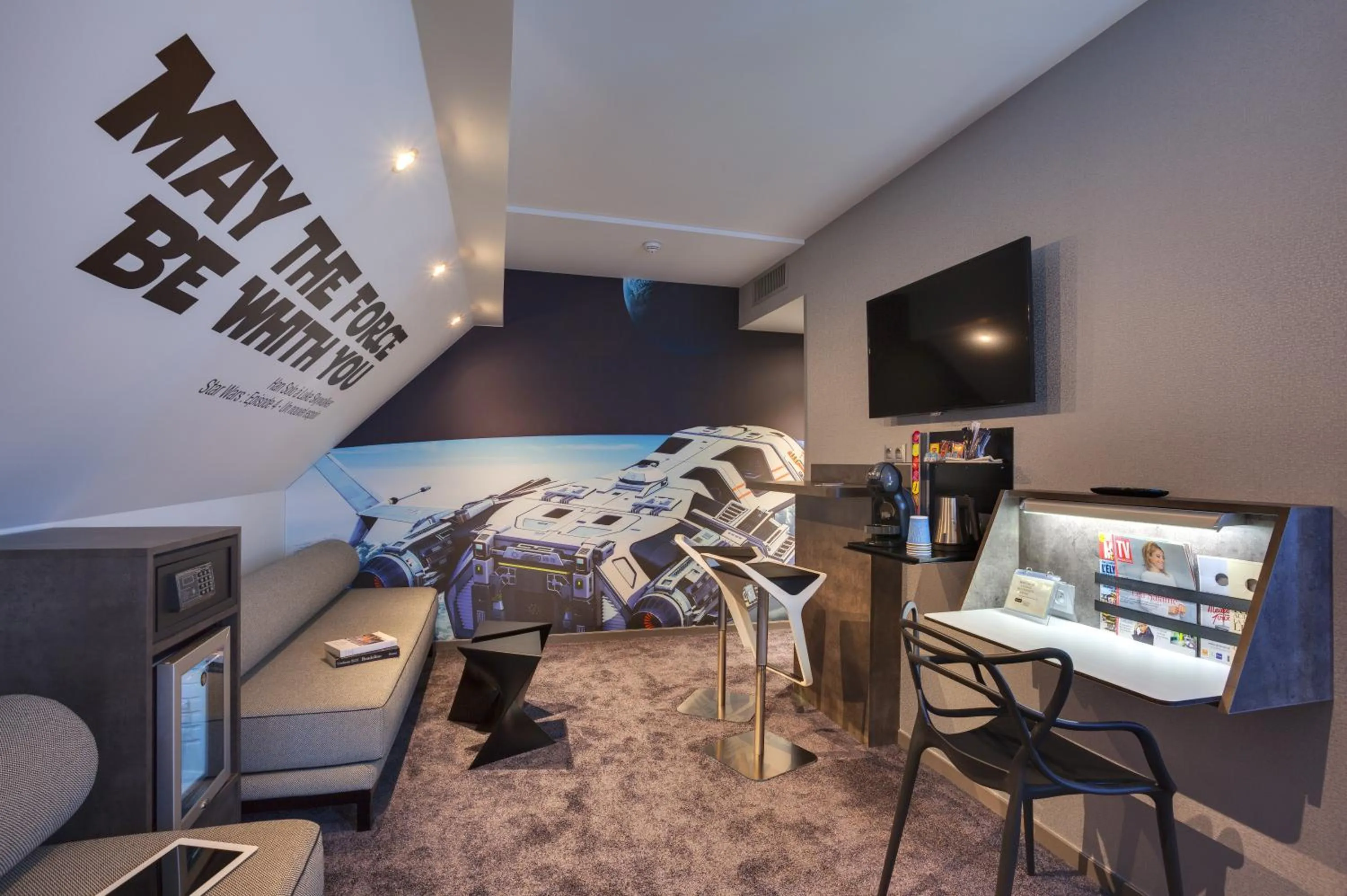 Seating area in Hôtel Kyriad Rennes Centre Gare