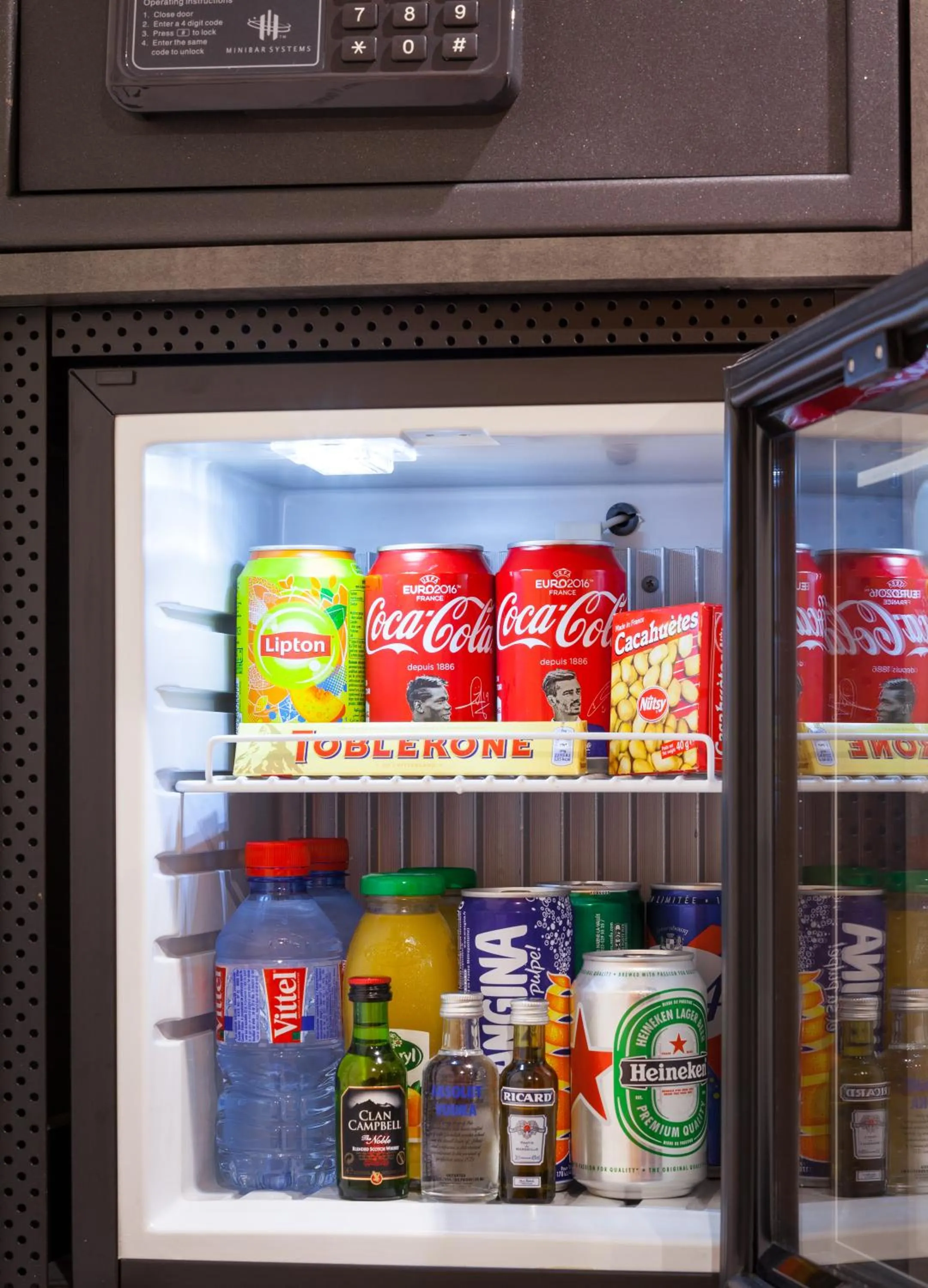 Food and drinks in Hôtel Kyriad Rennes Centre Gare