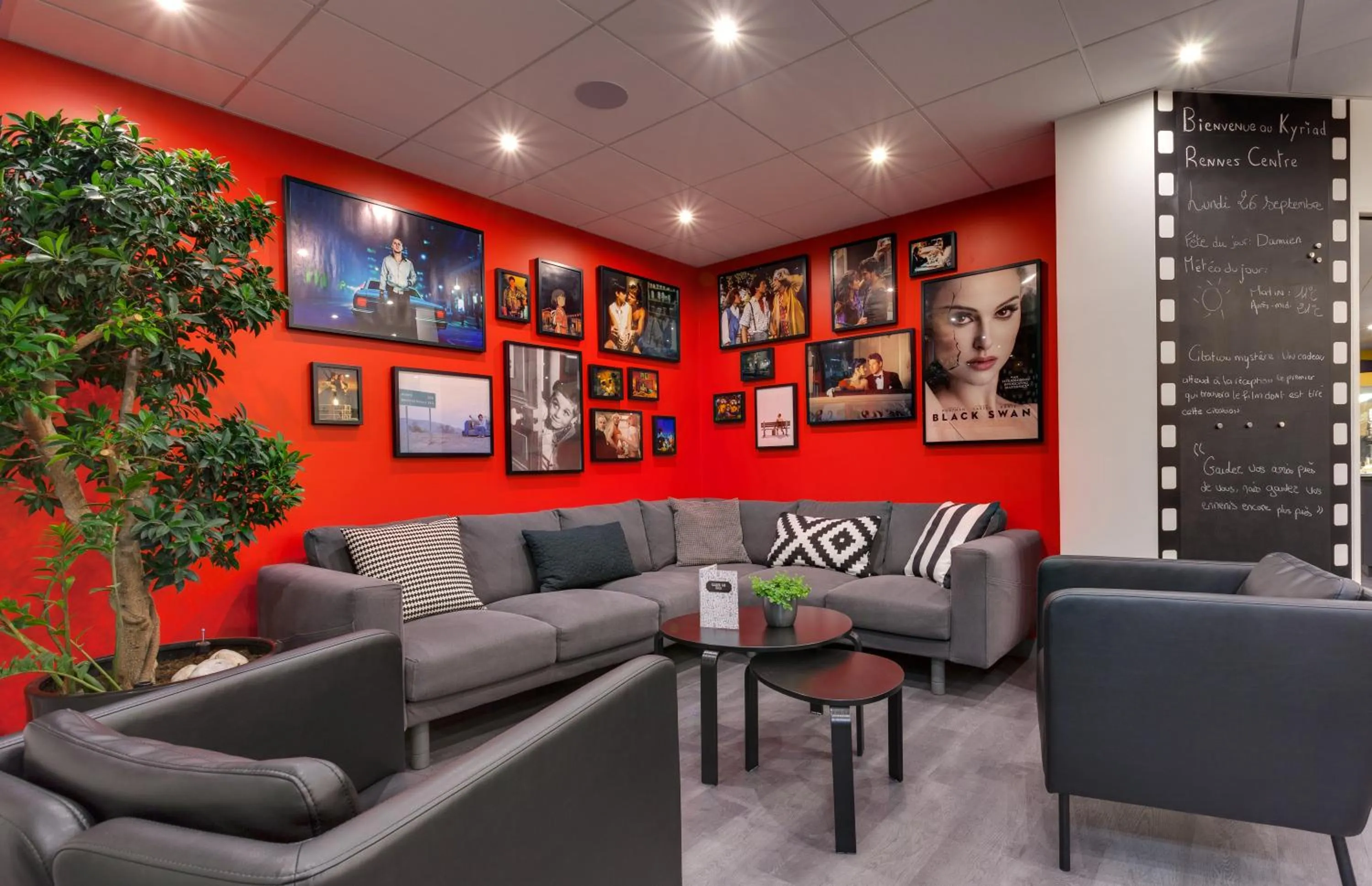 Lounge or bar in Hôtel Kyriad Rennes Centre Gare