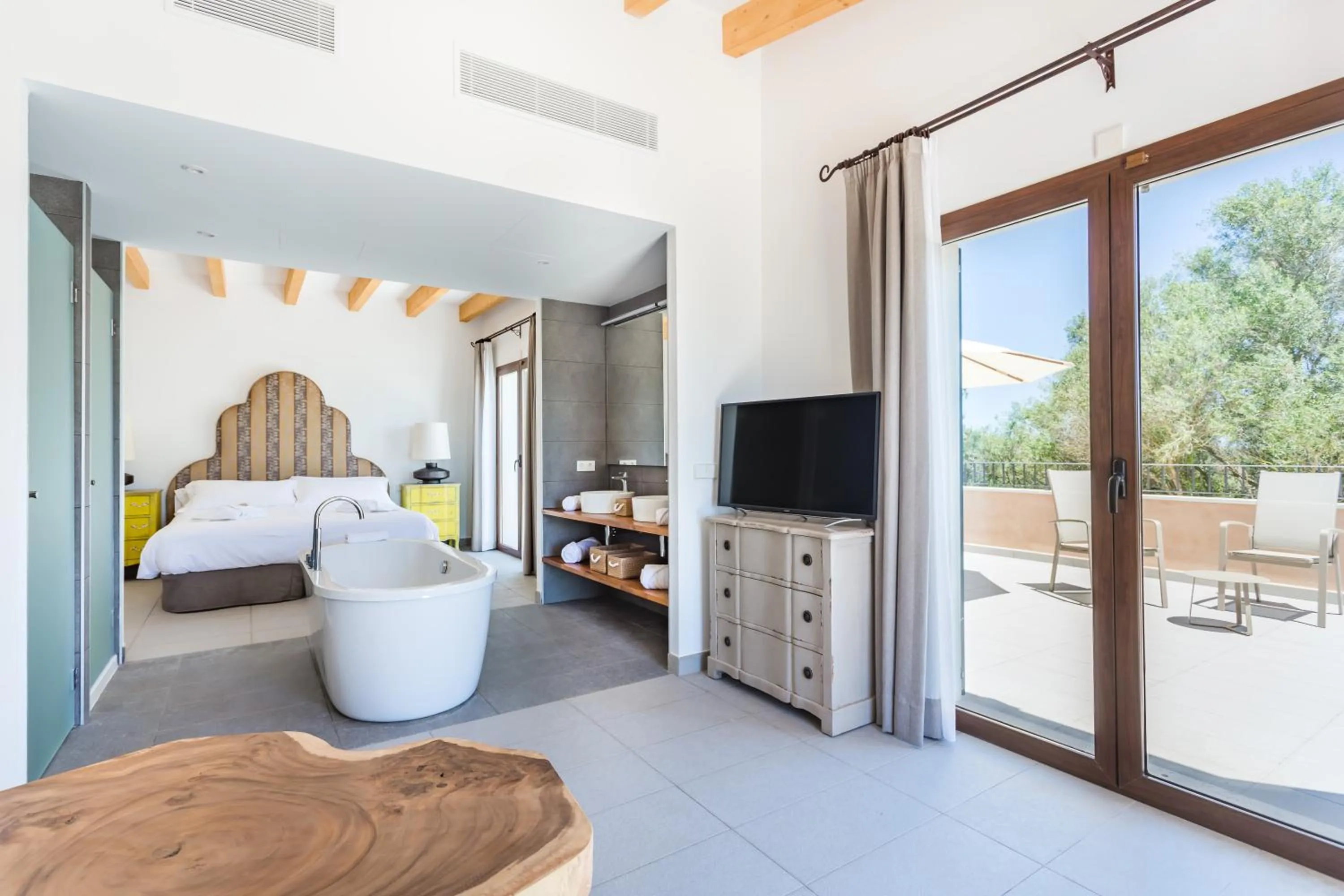 Bed in Agroturismo Ses Vistes