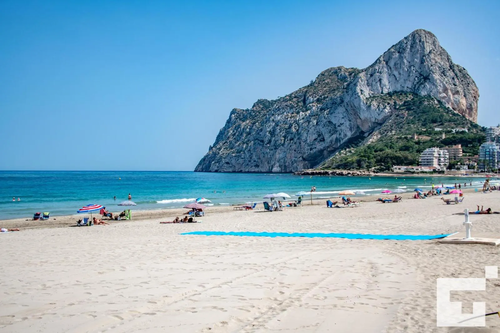 Beach in Apartamento Topacio I 32A - Grupo Turis