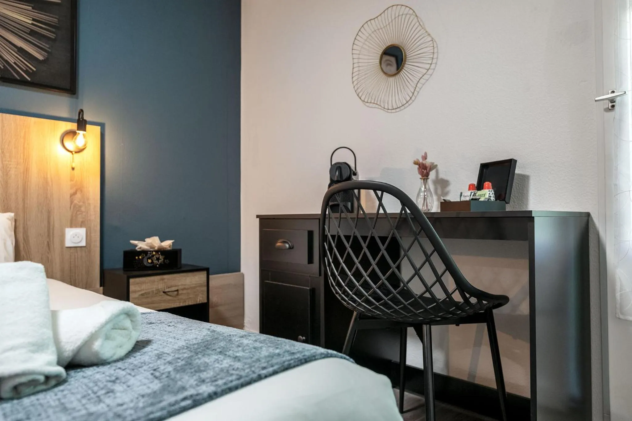 Decorative detail, Bed in Hôtel Le Roxane