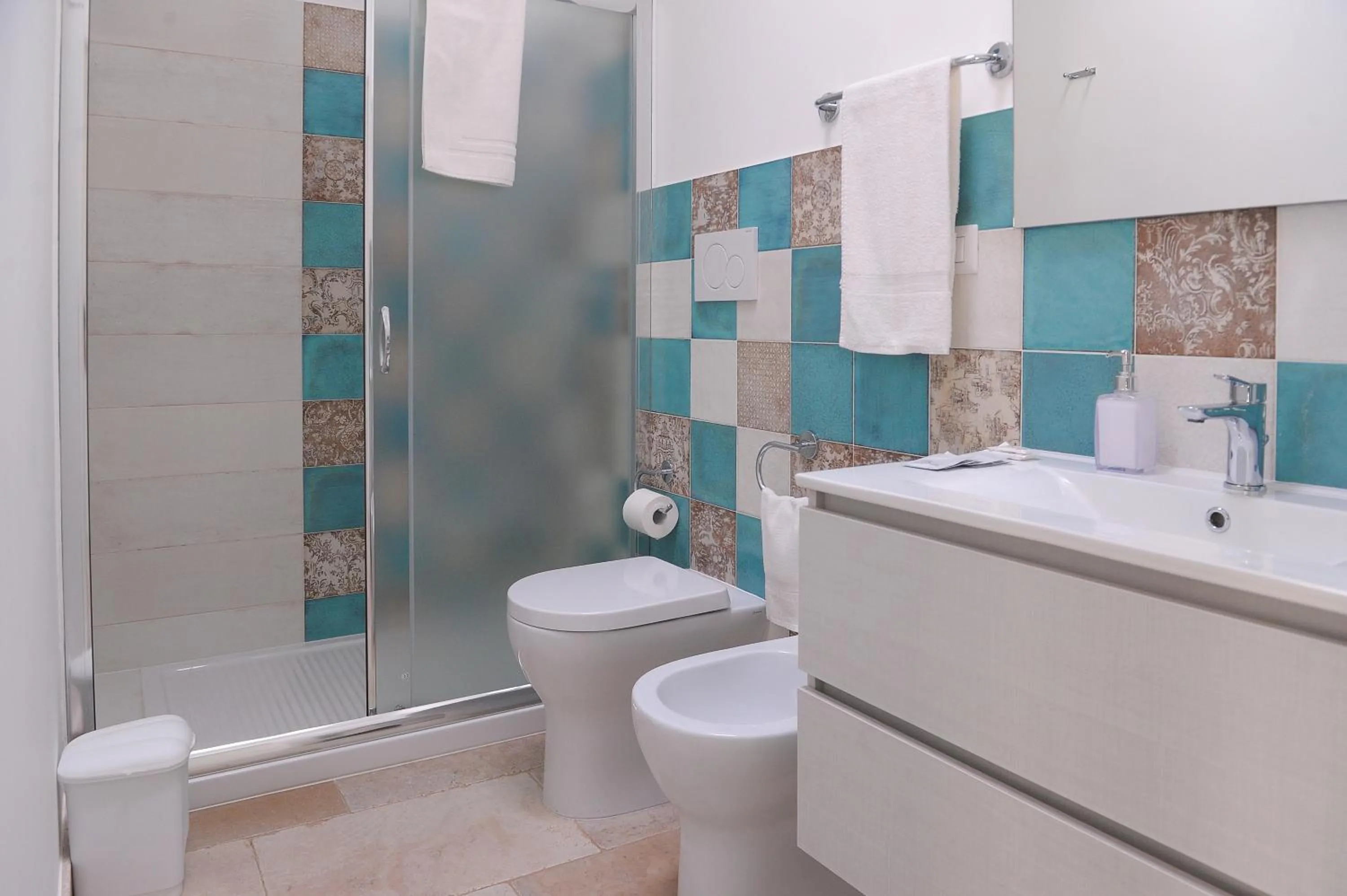 Shower in Villa Sofia Bed and Breakfast