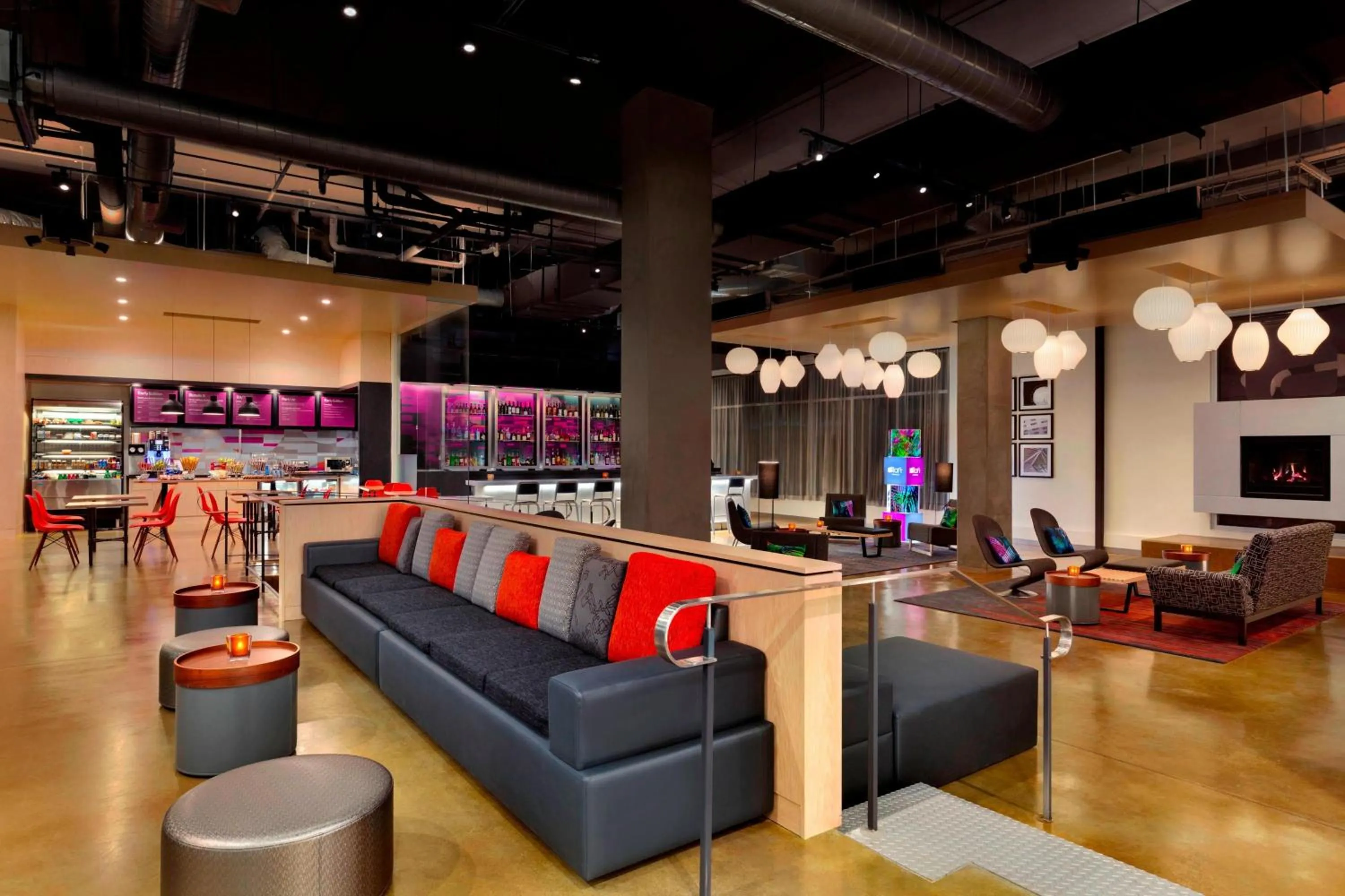 Restaurant/places to eat in Aloft Dallas Love Field